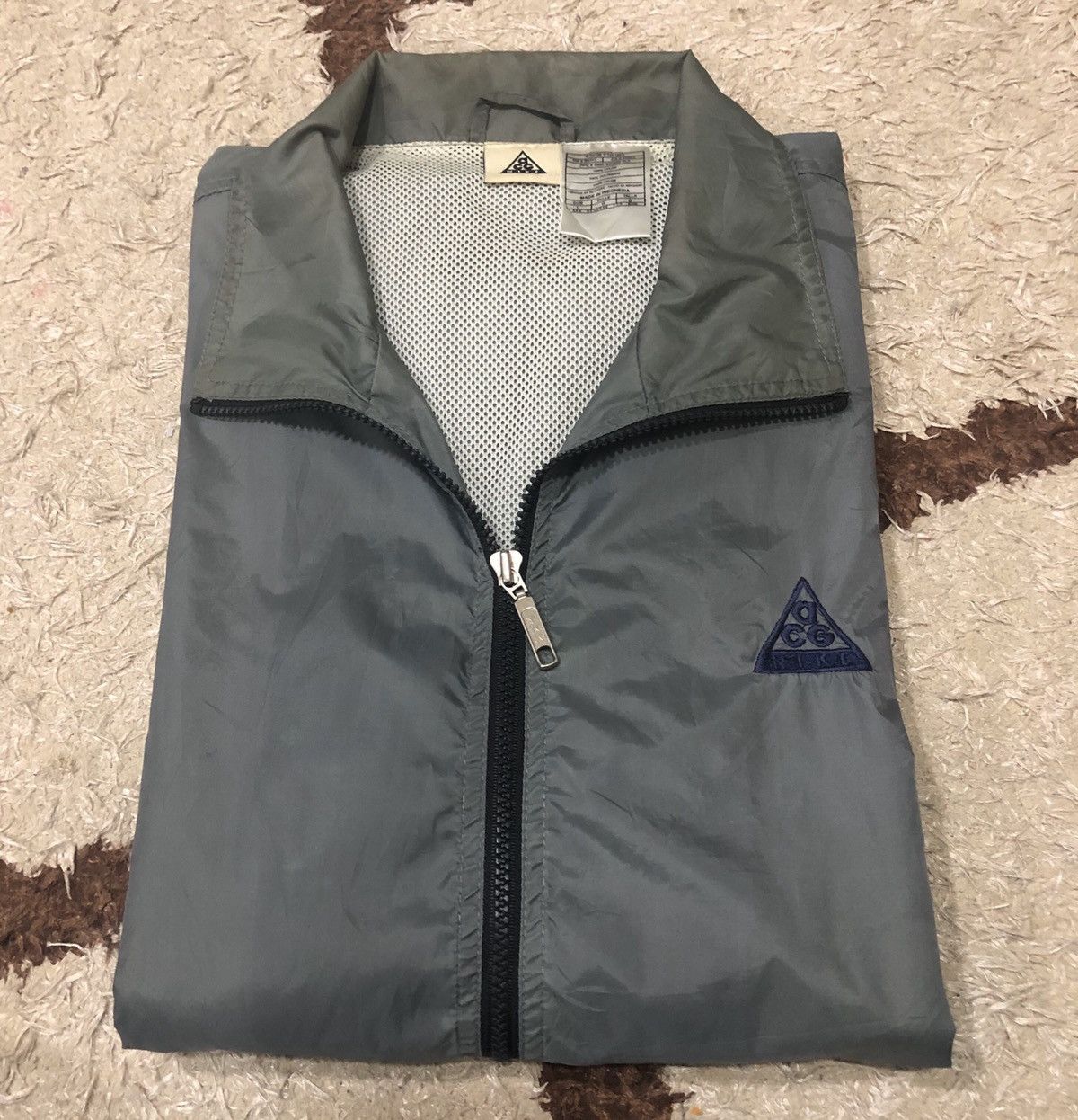 Nike ACG 🔥DISTRESSED🔥Vintage 90s Nike ACG size L Size US L / EU 52-54 / 3 - 1 Thumbnail
