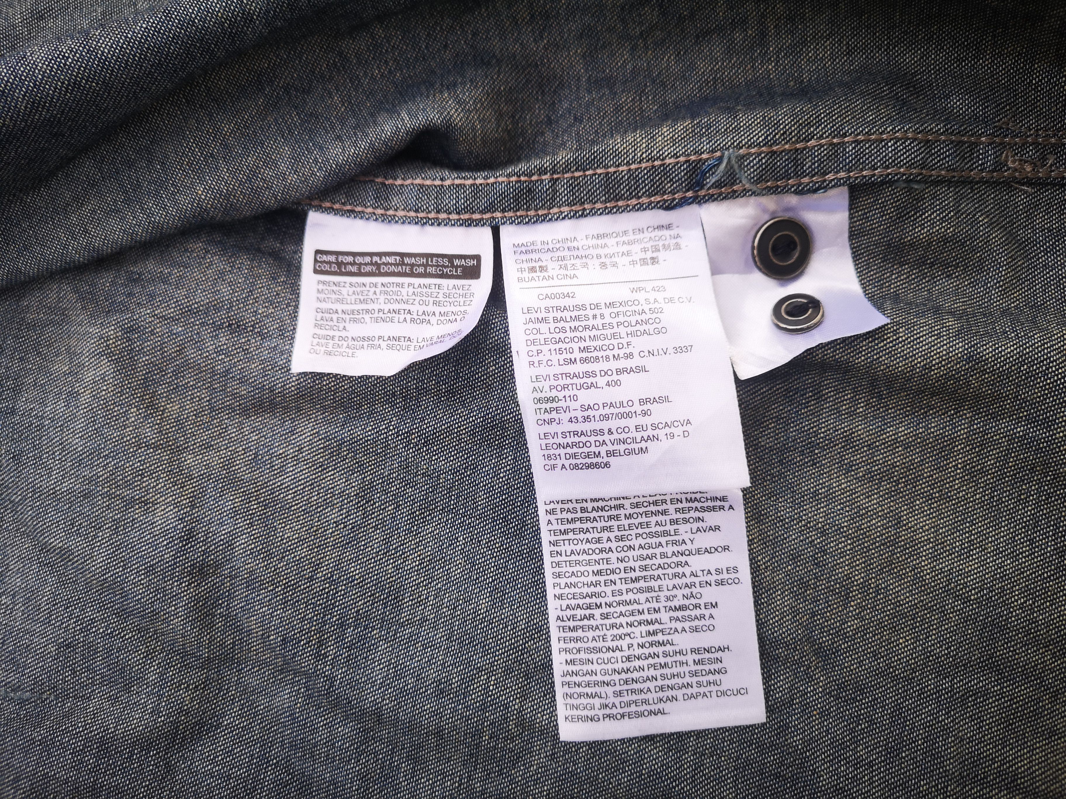 Levi's Levi's Denim Flannel Button Size US M / EU 48-50 / 2 - 10 Thumbnail