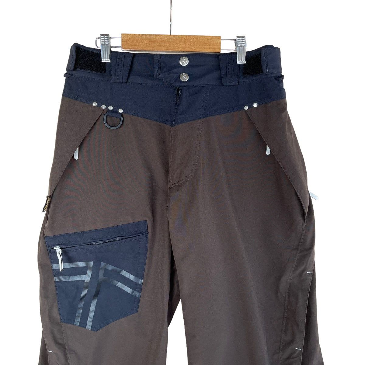 Goretex Vintage Goretex Multi-pocket Cargo Ski Pants Size M Size US 29 - 2 Thumbnail