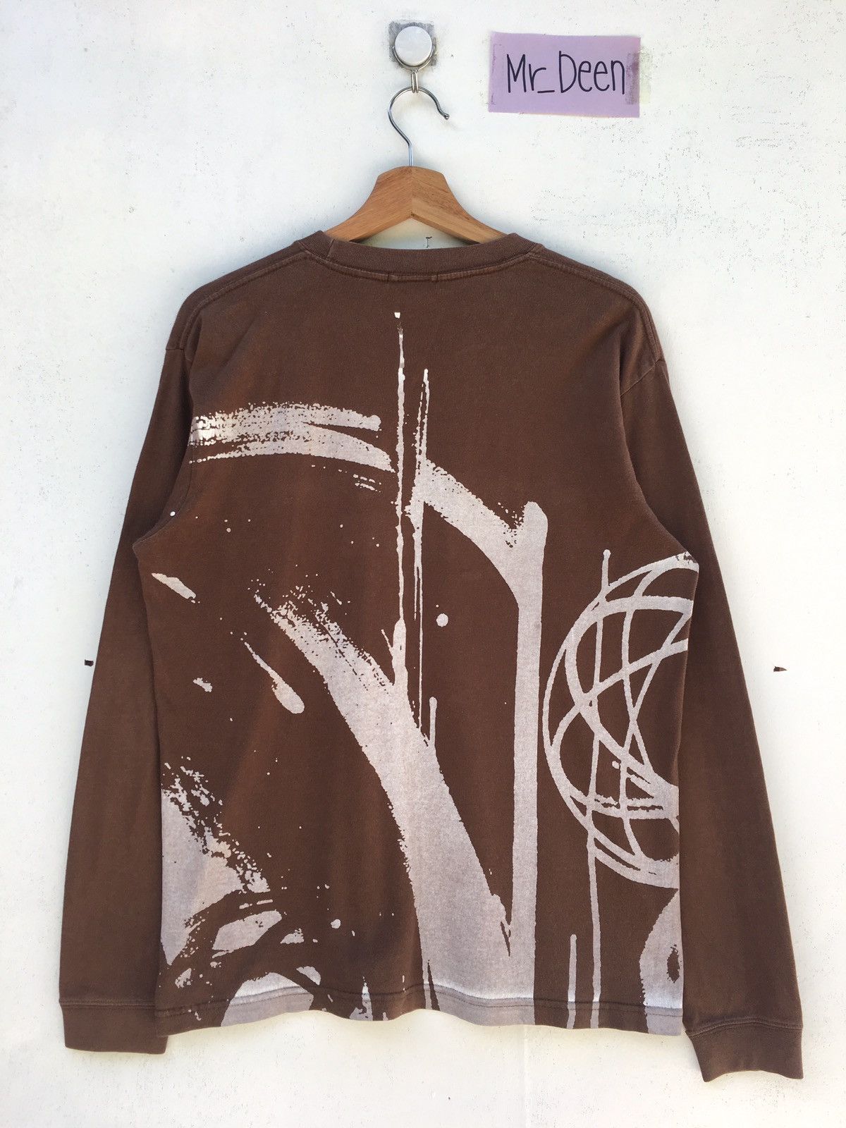 image of Vintage Futura 2000 Laboratories Art Design Longsleeve in Brown, Men's (Size Medium)