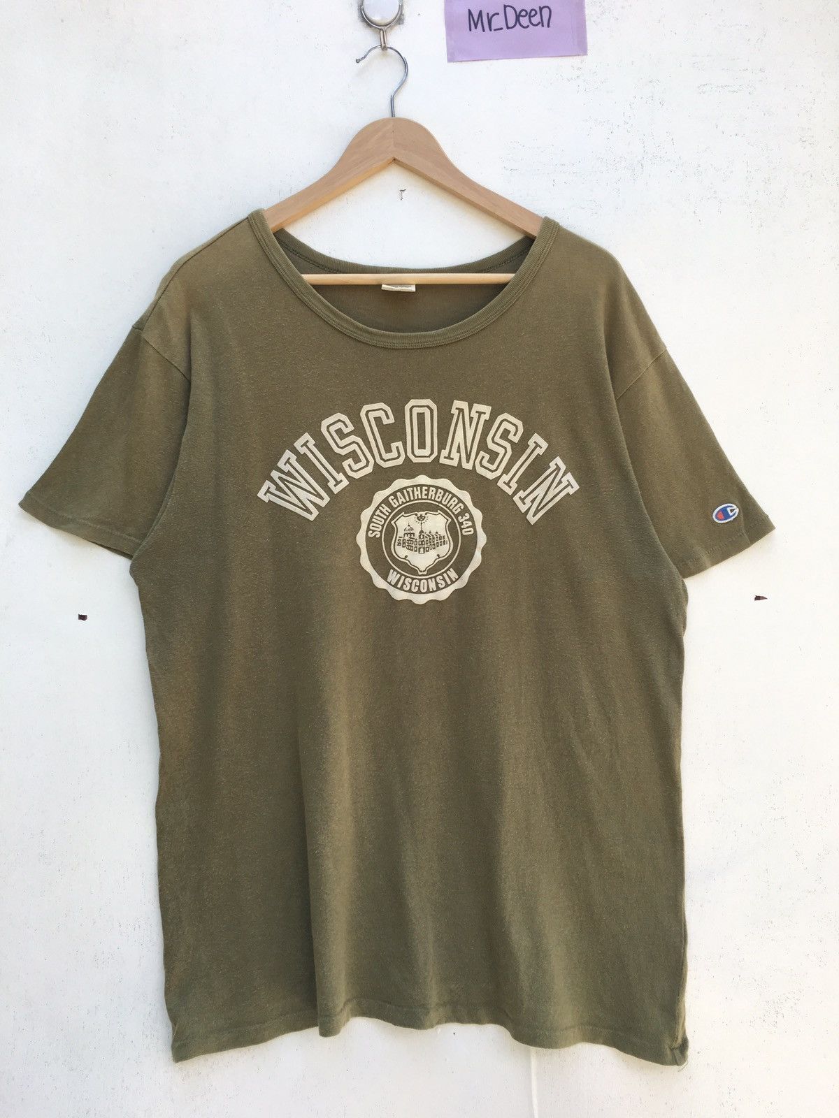 Champion Vintage Champion Wisconsin Badge Tshirt Size US L / EU 52-54 / 3 - 1 Thumbnail