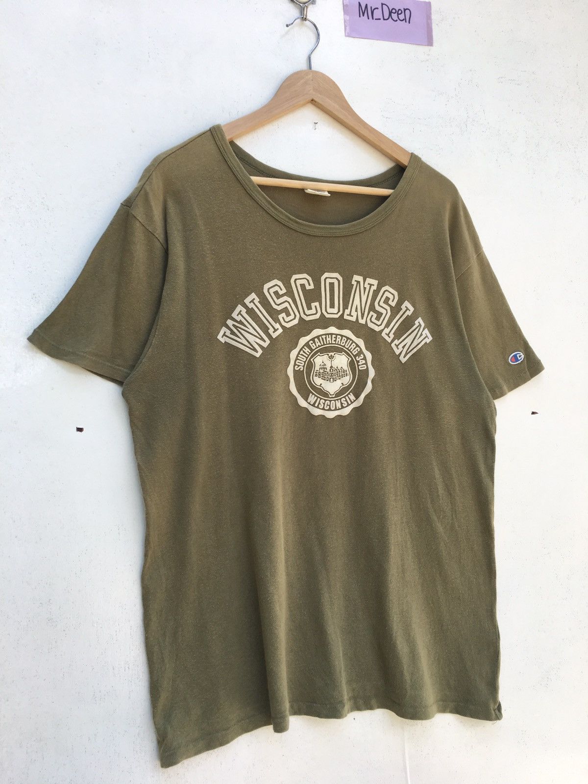 Champion Vintage Champion Wisconsin Badge Tshirt Size US L / EU 52-54 / 3 - 2 Thumbnail