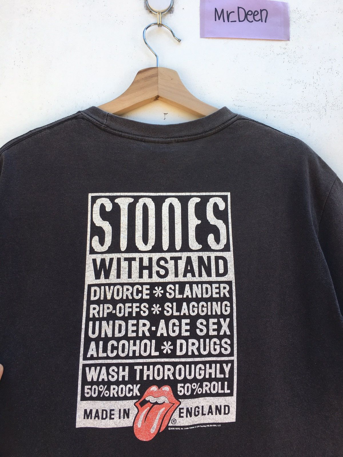 Band Tees Vintage The Rolling Stones 2006 Withstand Social Issues Tee Size US M / EU 48-50 / 2 - 21 Thumbnail