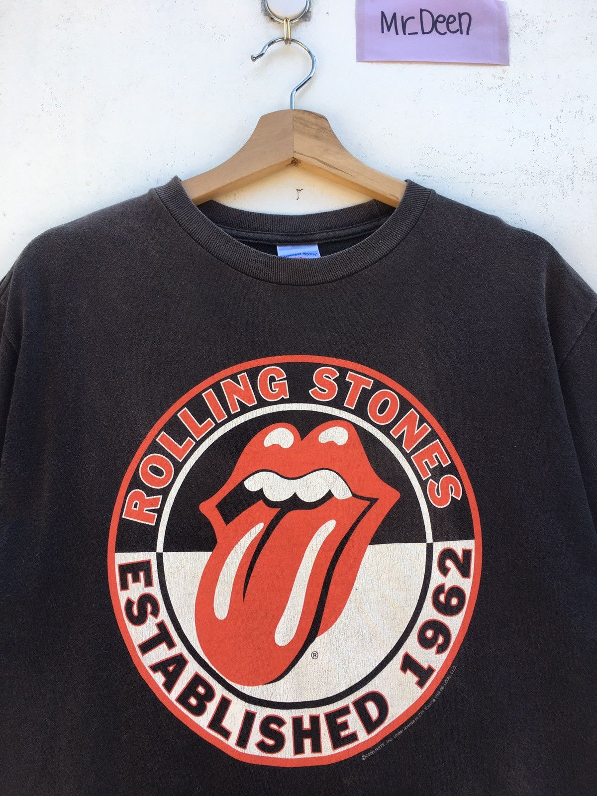 Band Tees Vintage The Rolling Stones 2006 Withstand Social Issues Tee Size US M / EU 48-50 / 2 - 6 Thumbnail