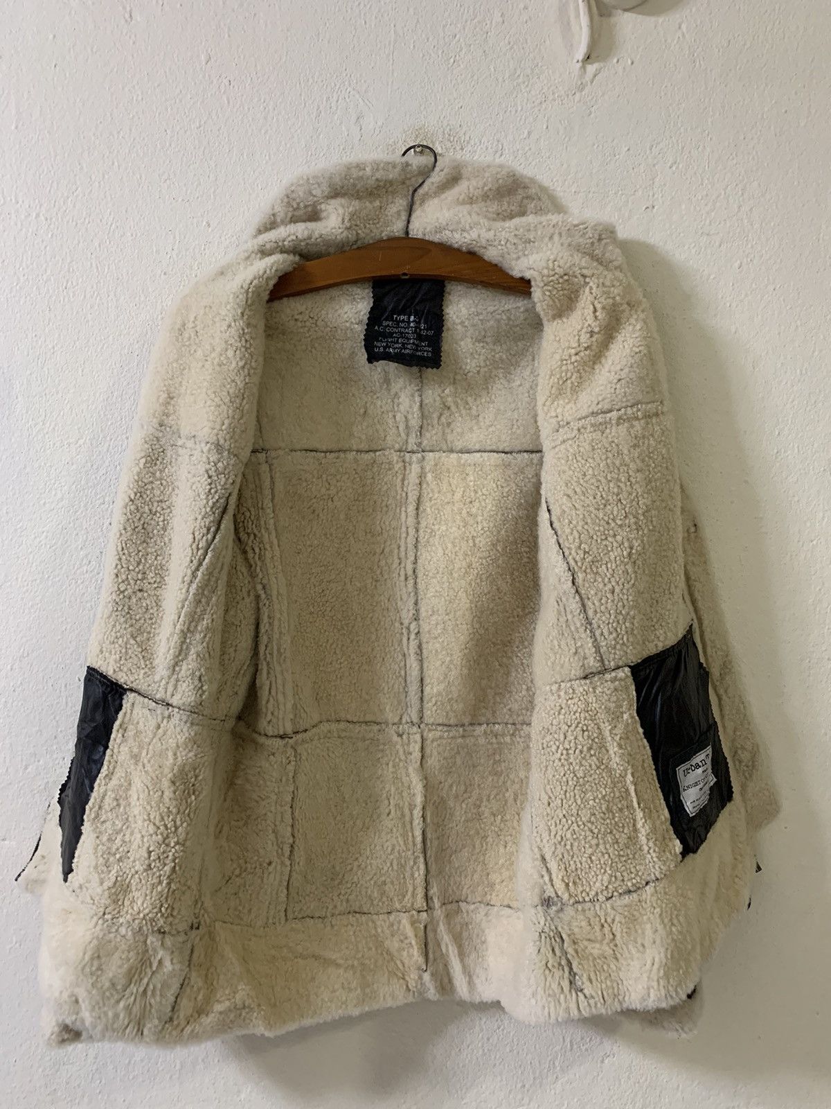 Other Urban Trail B3 Flight Equipment Lambskin Jacket Size US M / EU 48-50 / 2 - 9 Thumbnail