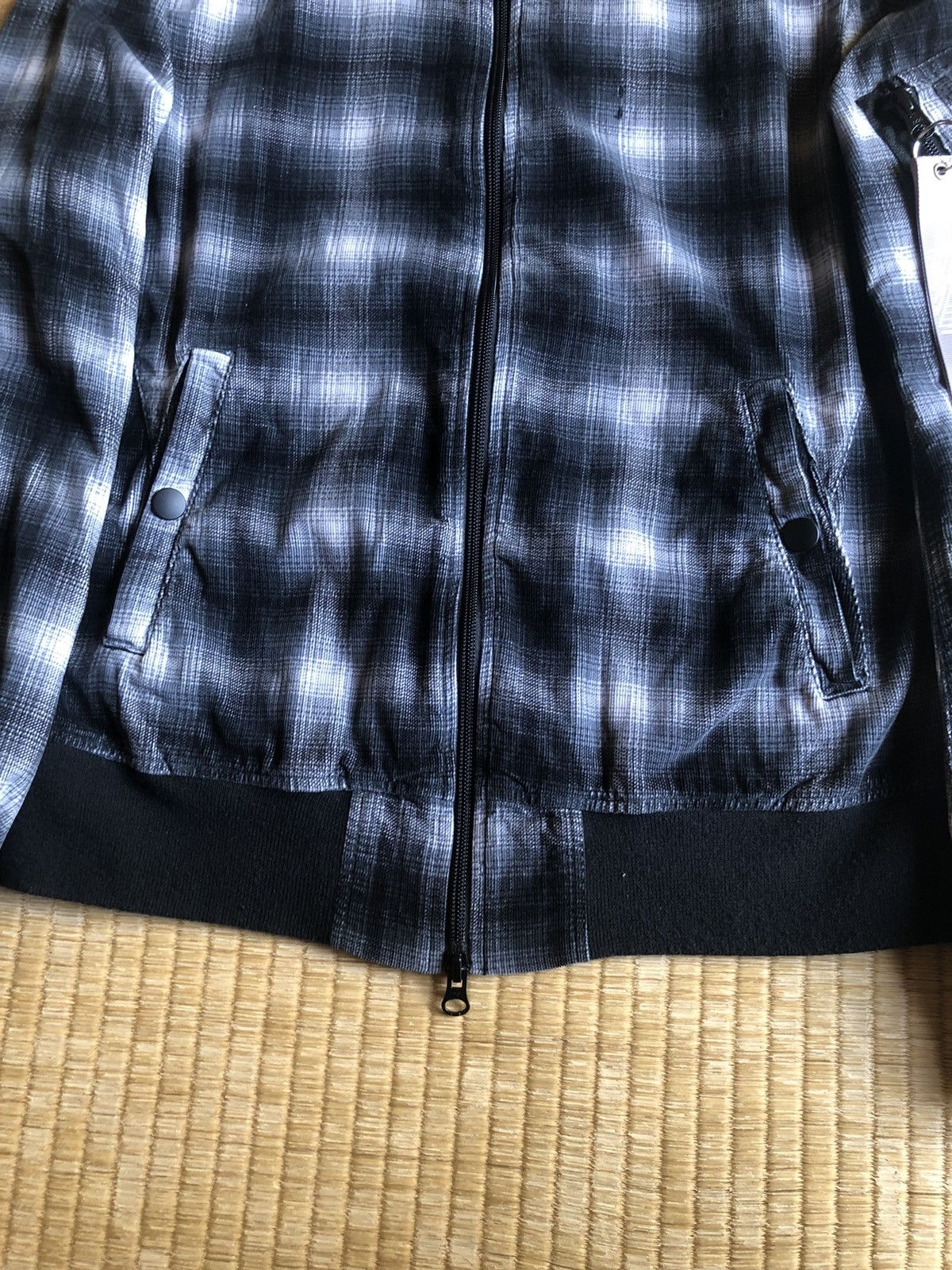 Number (N)ine GRAIL🔥Number Nine Beauty Shadow Plaid MA-1 Bomber Size US S / EU 44-46 / 1 - 4 Thumbnail