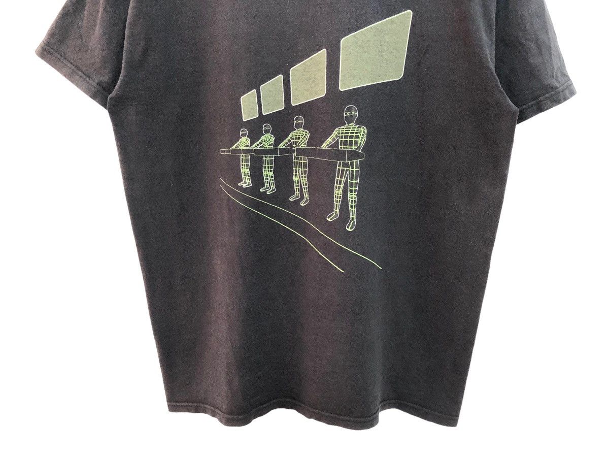 Band Tees RARE KRAFTWERK GERMAN ELETRONIC DANCE BAND TEE Size US L / EU 52-54 / 3 - 4 Thumbnail