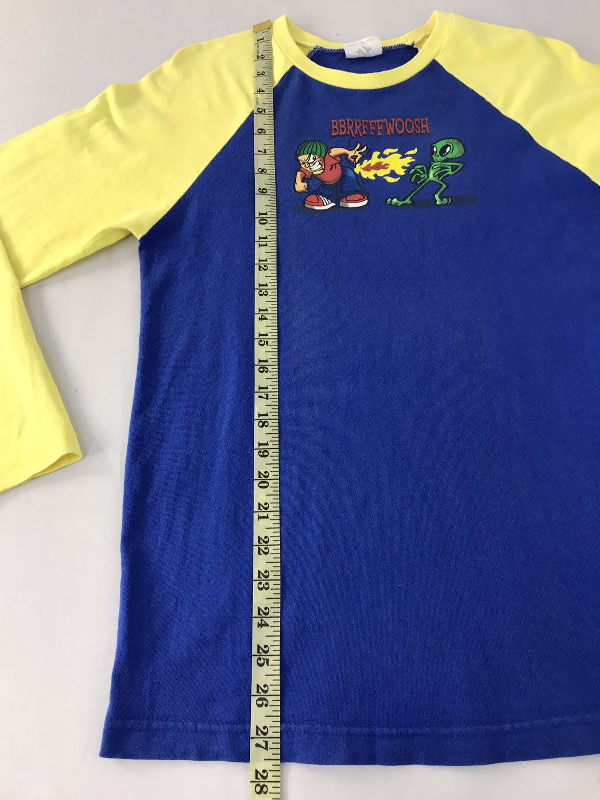 Vintage Vintage Human VS Alien Long Sleeve Tee Size US S / EU 44-46 / 1 - 8 Thumbnail