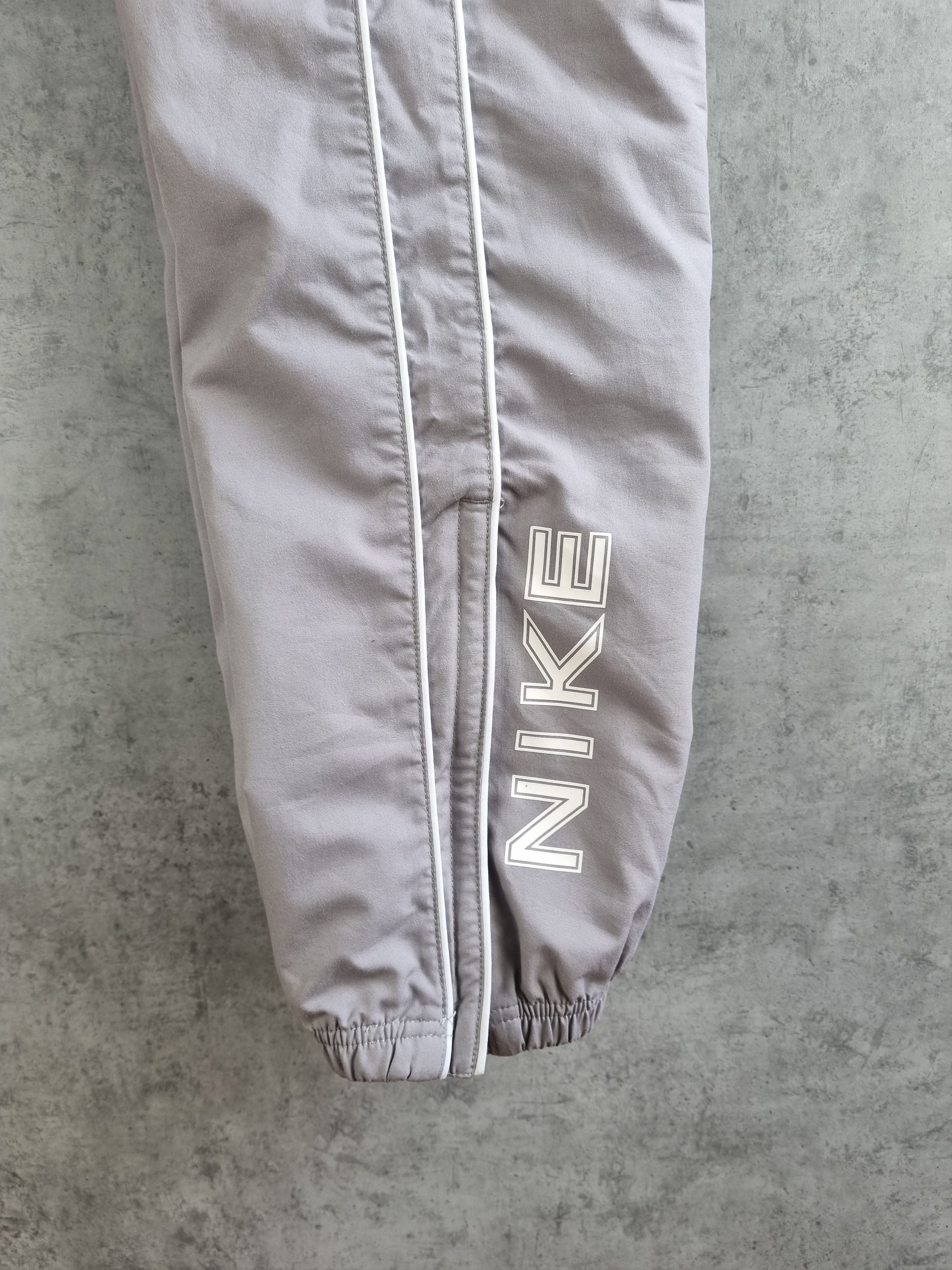 Nike × Vintage Vintage Nike Embroidered Logo Sport Trousers Pants Size US 32 / EU 48 - 3 Thumbnail