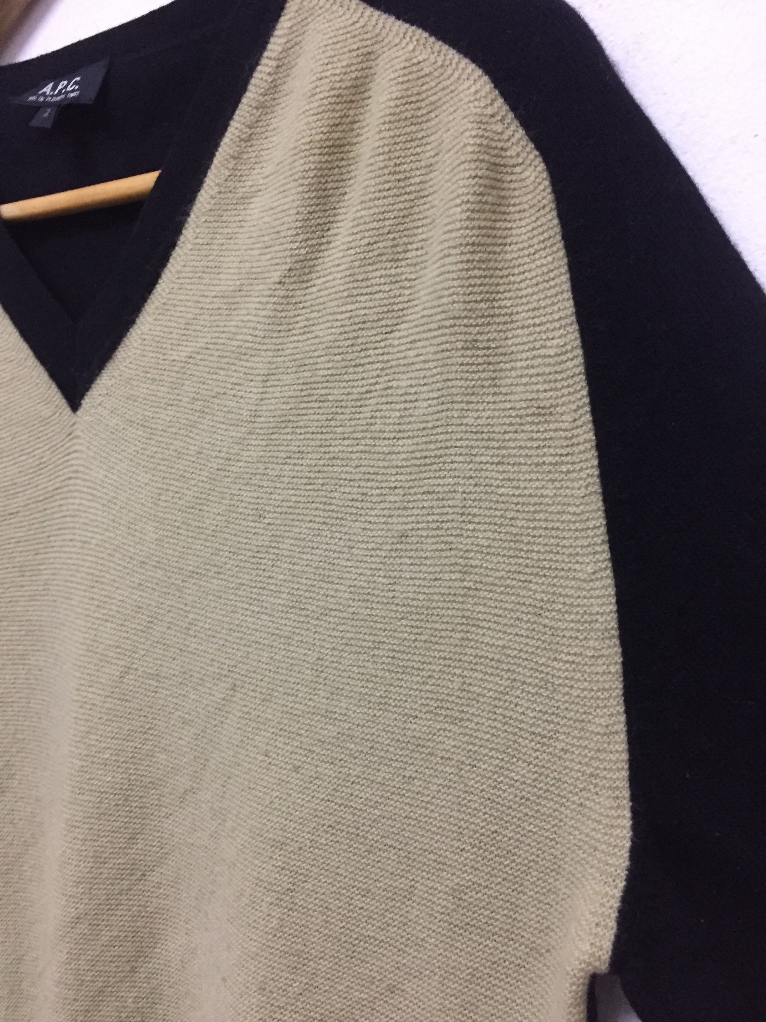 A.P.C. Vtg APC 2 Color wool sweater Size US M / EU 48-50 / 2 - 3 Thumbnail