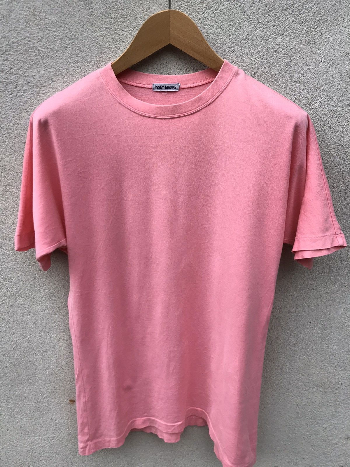 Issey Miyake VINTAGE ISSEY MIYAKE I.S. PINK TSHIRT RARE DESIGN Size US M / EU 48-50 / 2 - 5 Thumbnail