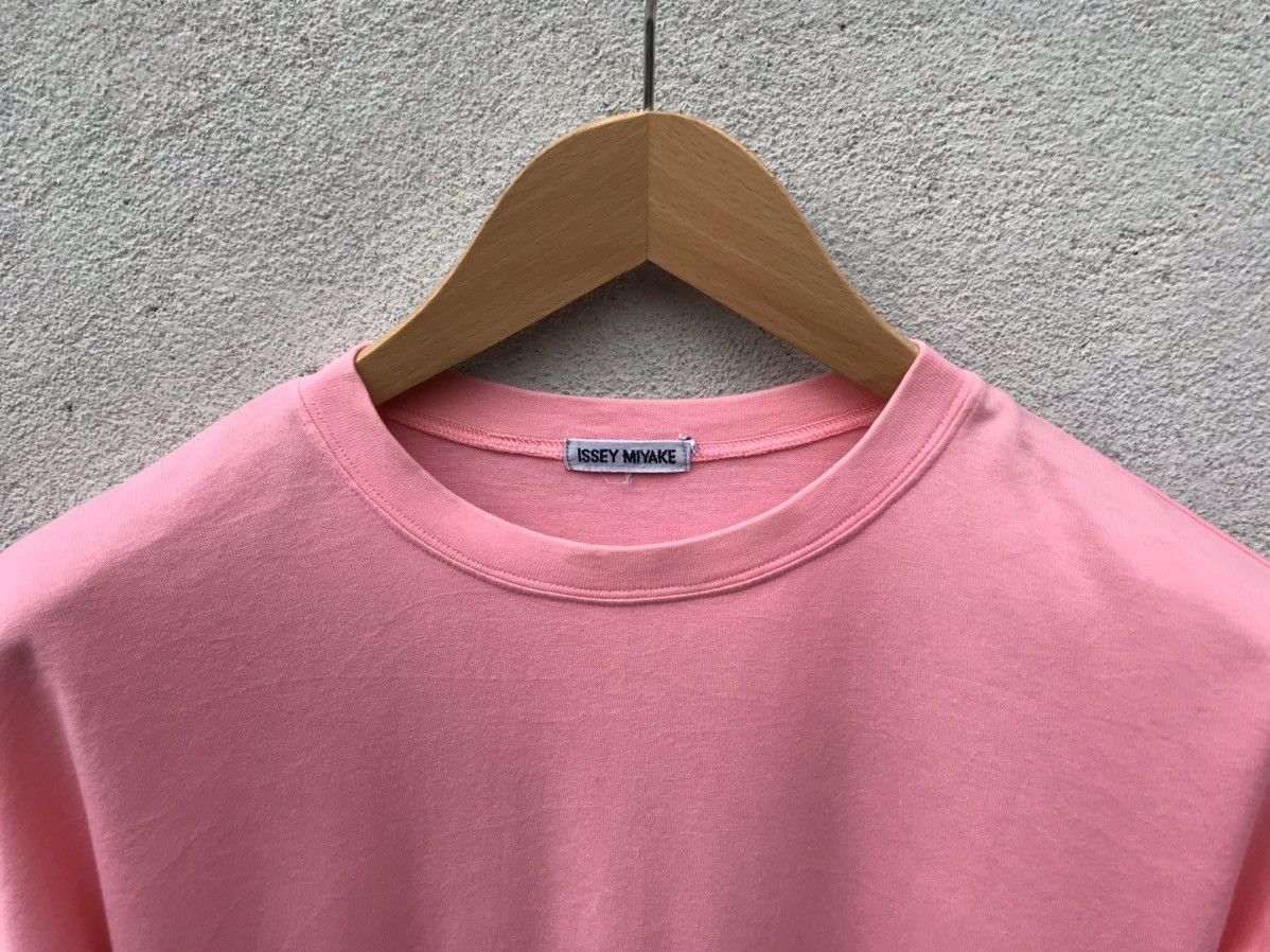 Issey Miyake VINTAGE ISSEY MIYAKE I.S. PINK TSHIRT RARE DESIGN Size US M / EU 48-50 / 2 - 3 Thumbnail