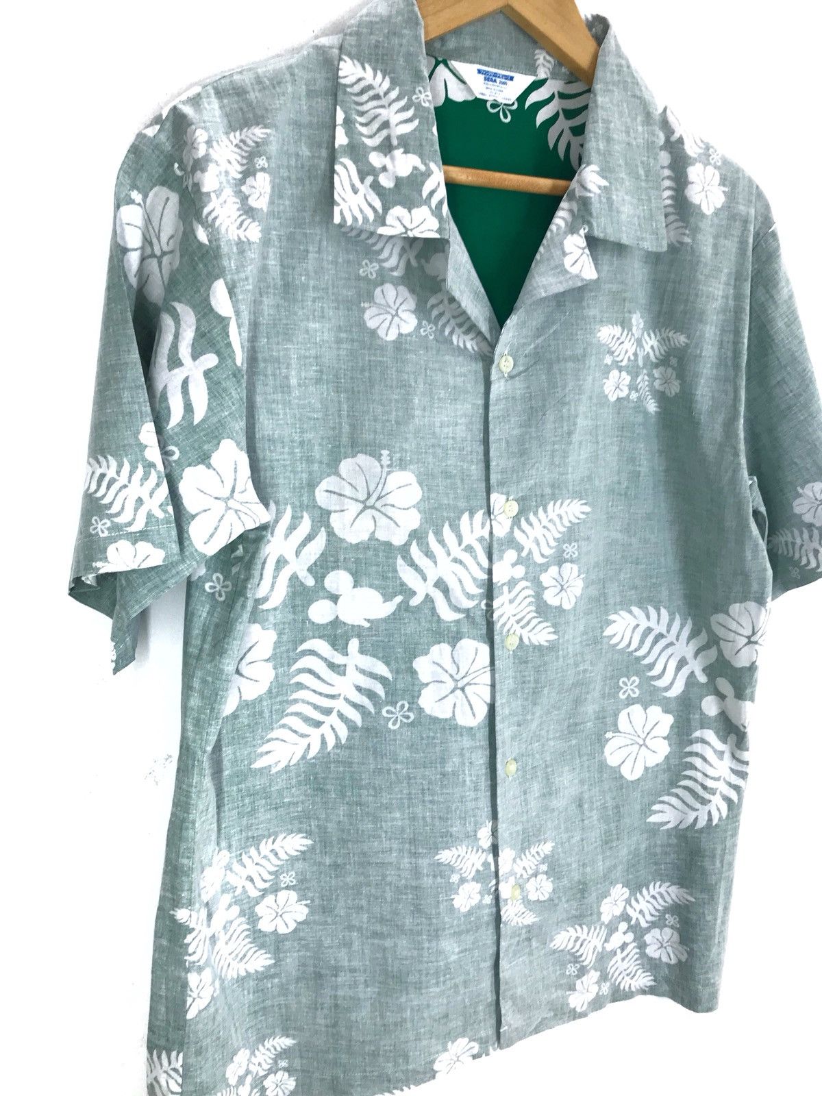 Mickey Mouse Disney MICKEY Mouse Flower Reverse Print Hawaiian Shirt Size US M / EU 48-50 / 2 - 4 Thumbnail