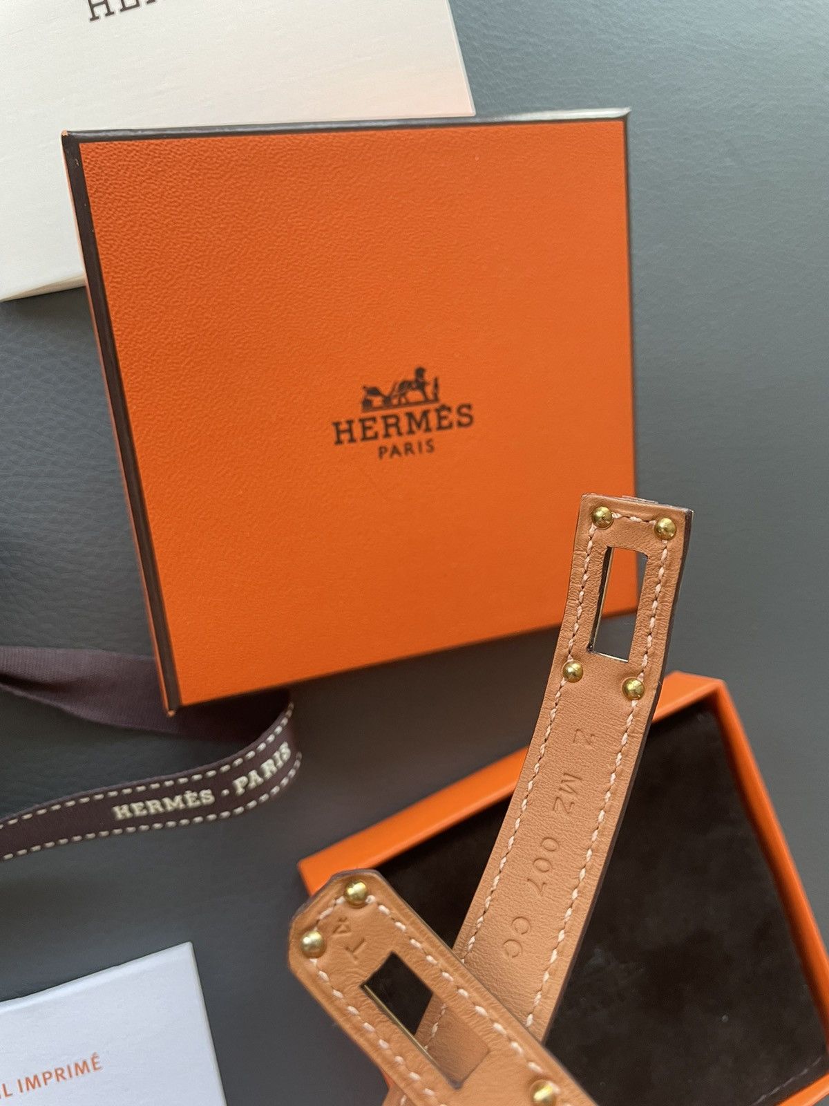 Hermes Iconic Brand New Classic Hermes Kelly Leather Bracelet Size ONE SIZE - 10 Thumbnail