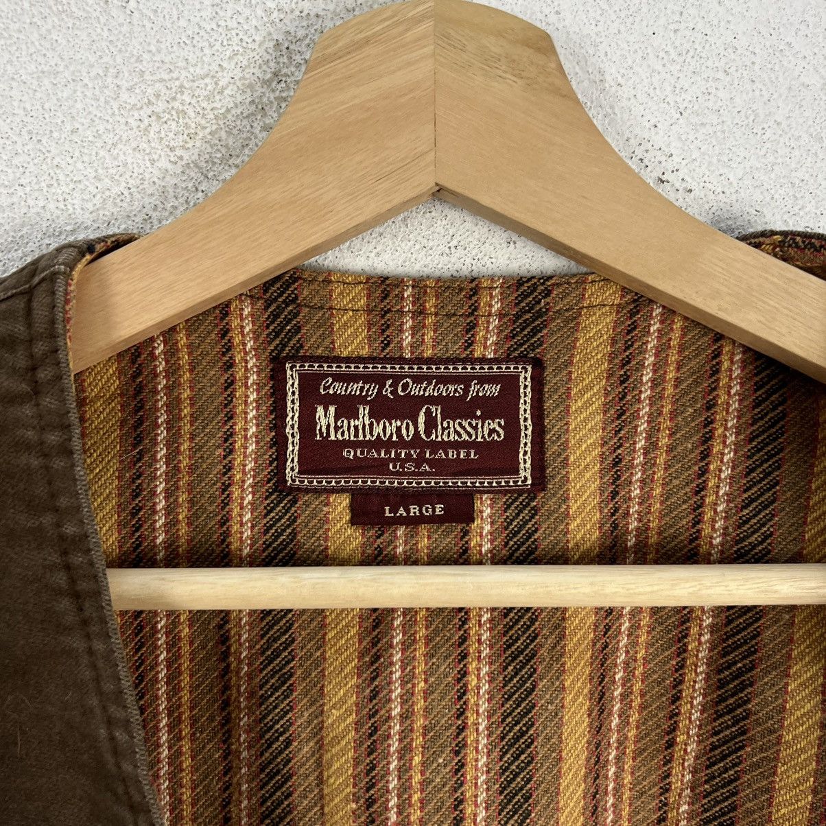 Japanese Brand VINATAGE MARLBORO CLASSIC WAIST COATS STRIPED LINING Size US L / EU 52-54 / 3 - 11 Thumbnail