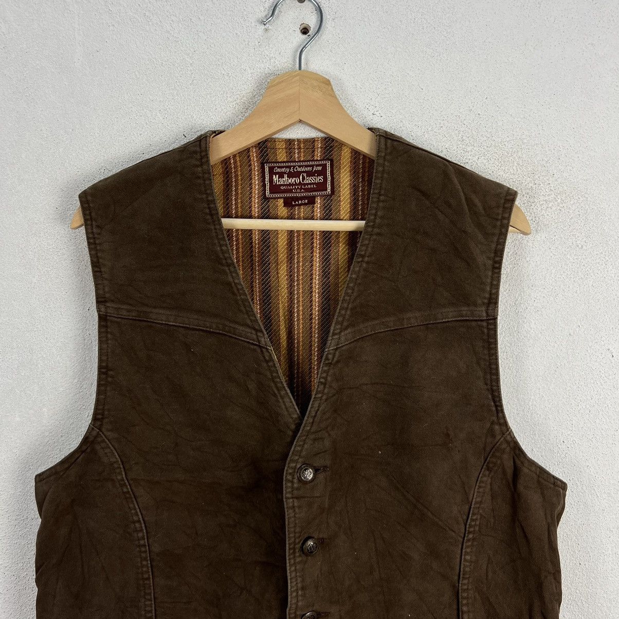 Japanese Brand VINATAGE MARLBORO CLASSIC WAIST COATS STRIPED LINING Size US L / EU 52-54 / 3 - 3 Thumbnail