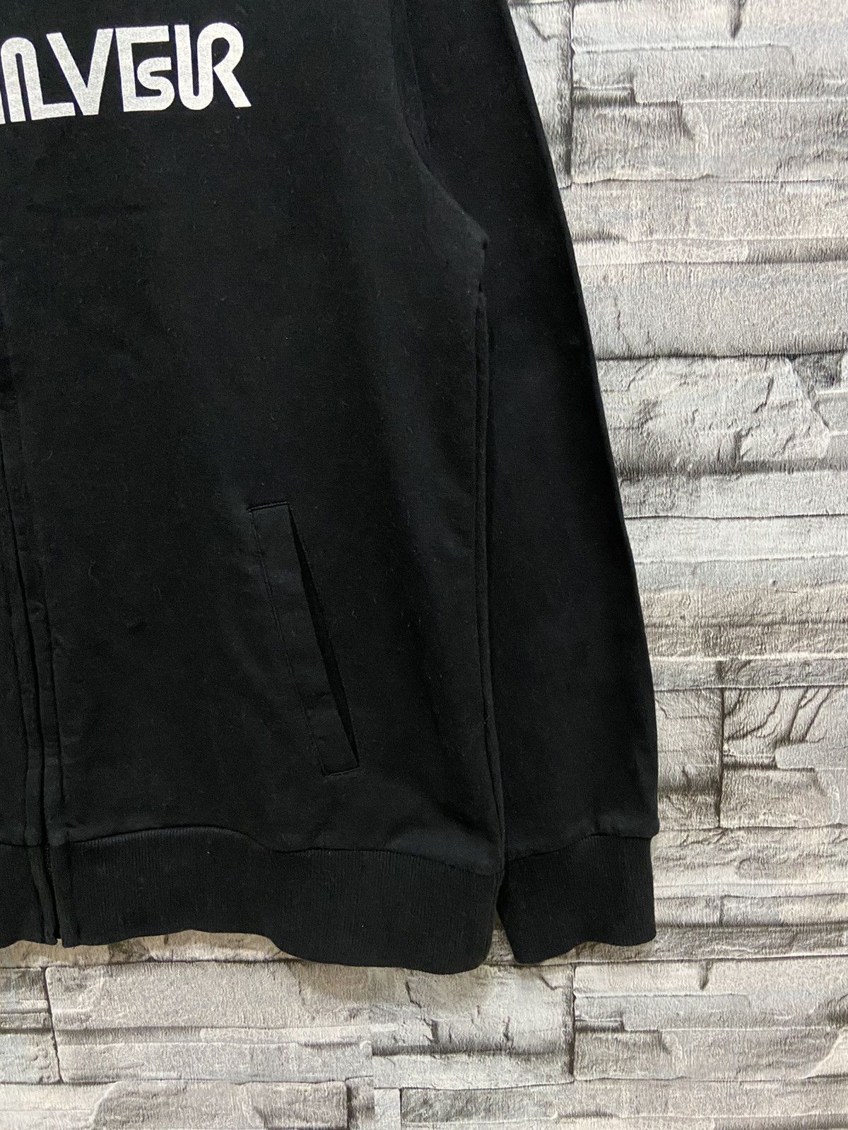 Quiksilver Vintage Quiksilver sweatshirt big logo spell out skateboard Size US L / EU 52-54 / 3 - 7 Thumbnail