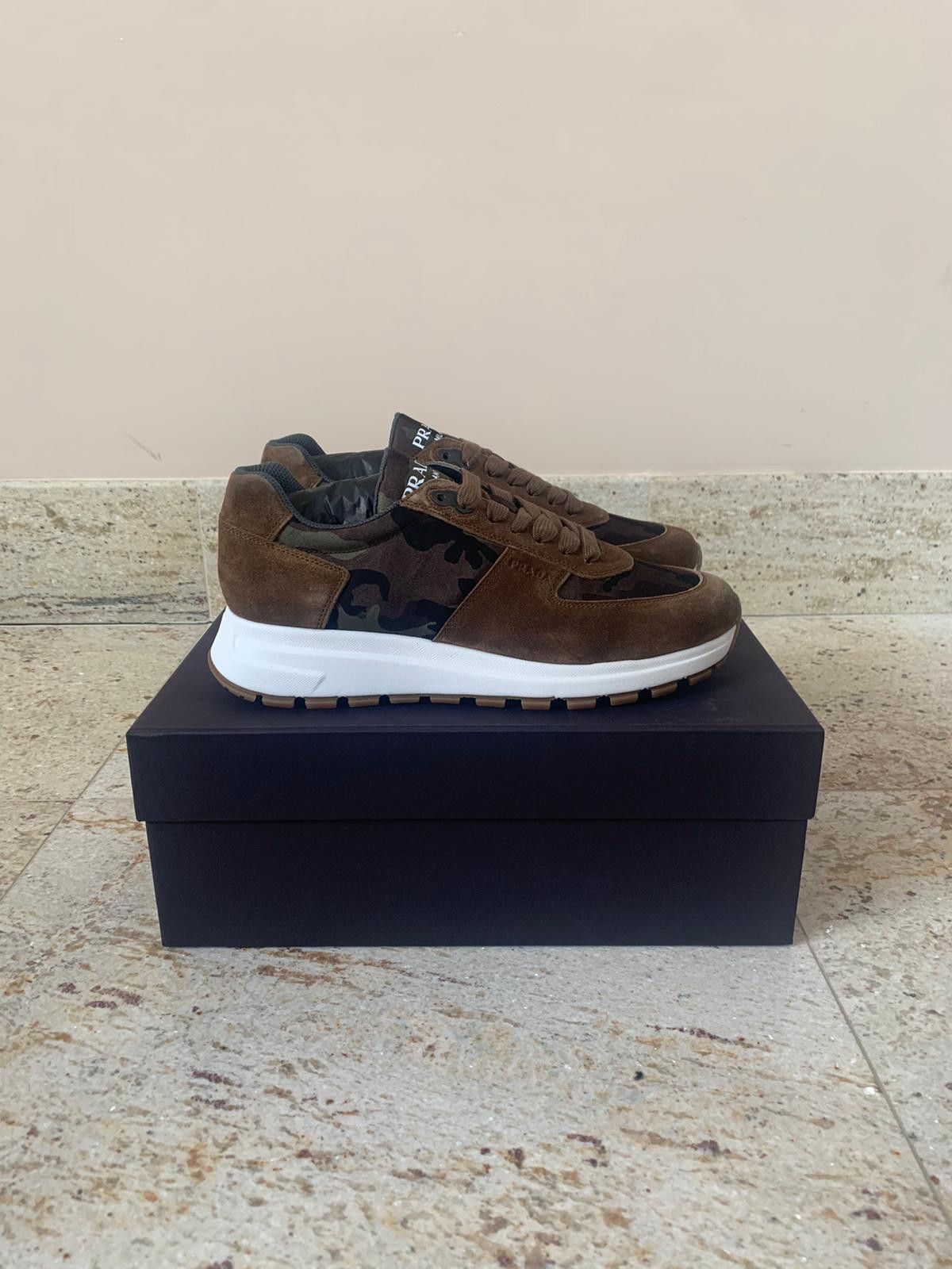 Prada Low Top Trainers in Sigaro + Mimetico Size US 8 / EU 41 - 2 Thumbnail