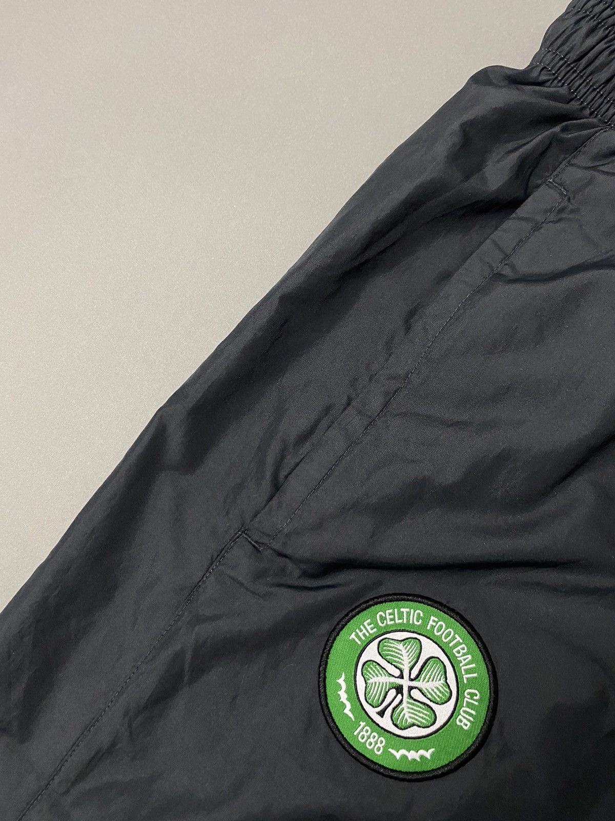 Nike × Vintage Nike Celtic vintage black track pants small swoosh Size US 28 / EU 44 - 3 Thumbnail
