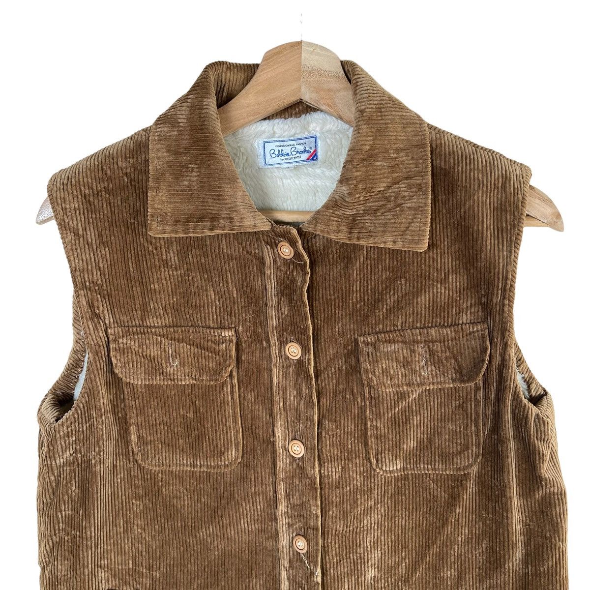Japanese Brand Vintage Coduroy Padded Vest Size S Size US S / EU 44-46 / 1 - 4 Thumbnail