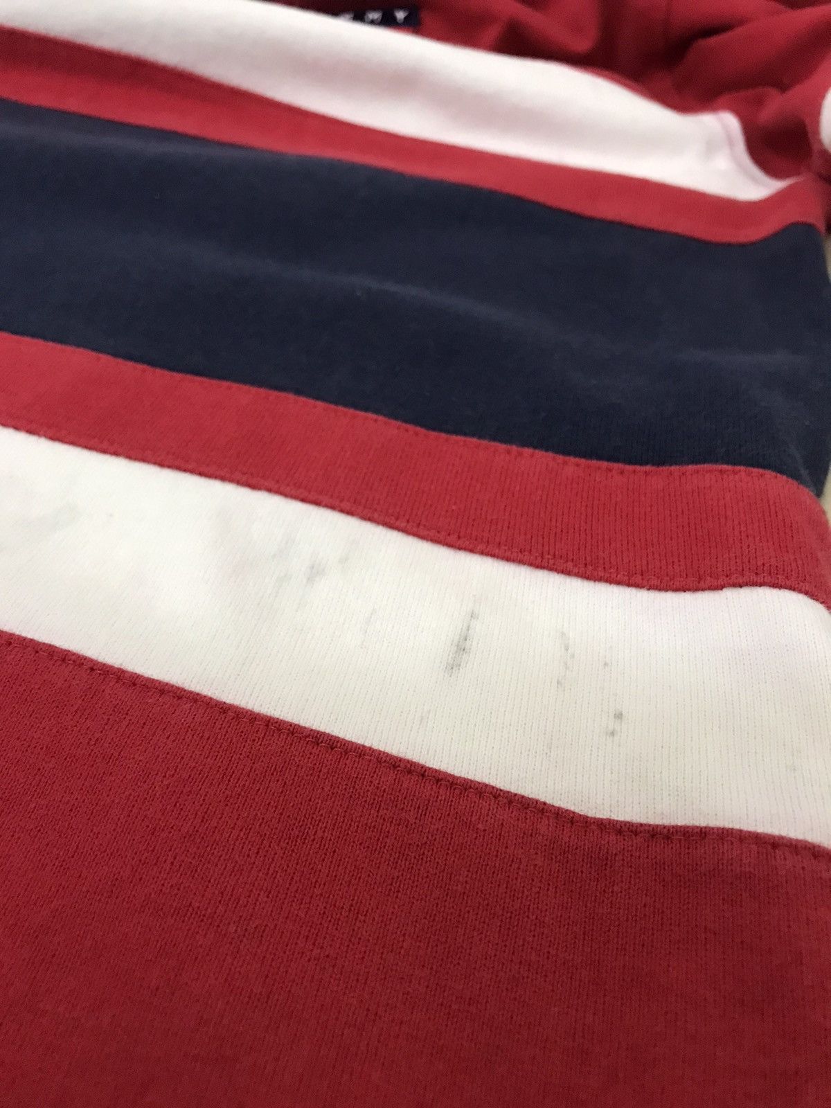 Tommy Hilfiger Vintage 90s Tommy Hilfiger Sailing Gear Rugby Shirt Size US L / EU 52-54 / 3 - 12 Thumbnail