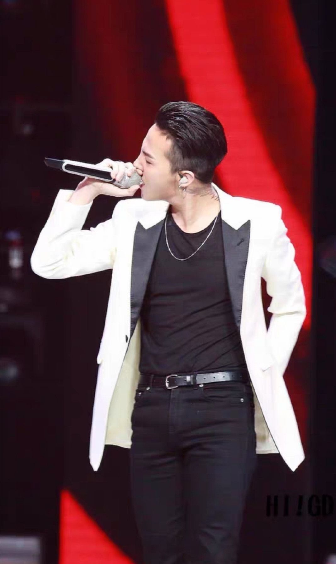 Yves Saint Laurent Saint Laurent White Blazer By Hedi Size 46 Size US M / EU 48-50 / 2 - 6 Thumbnail