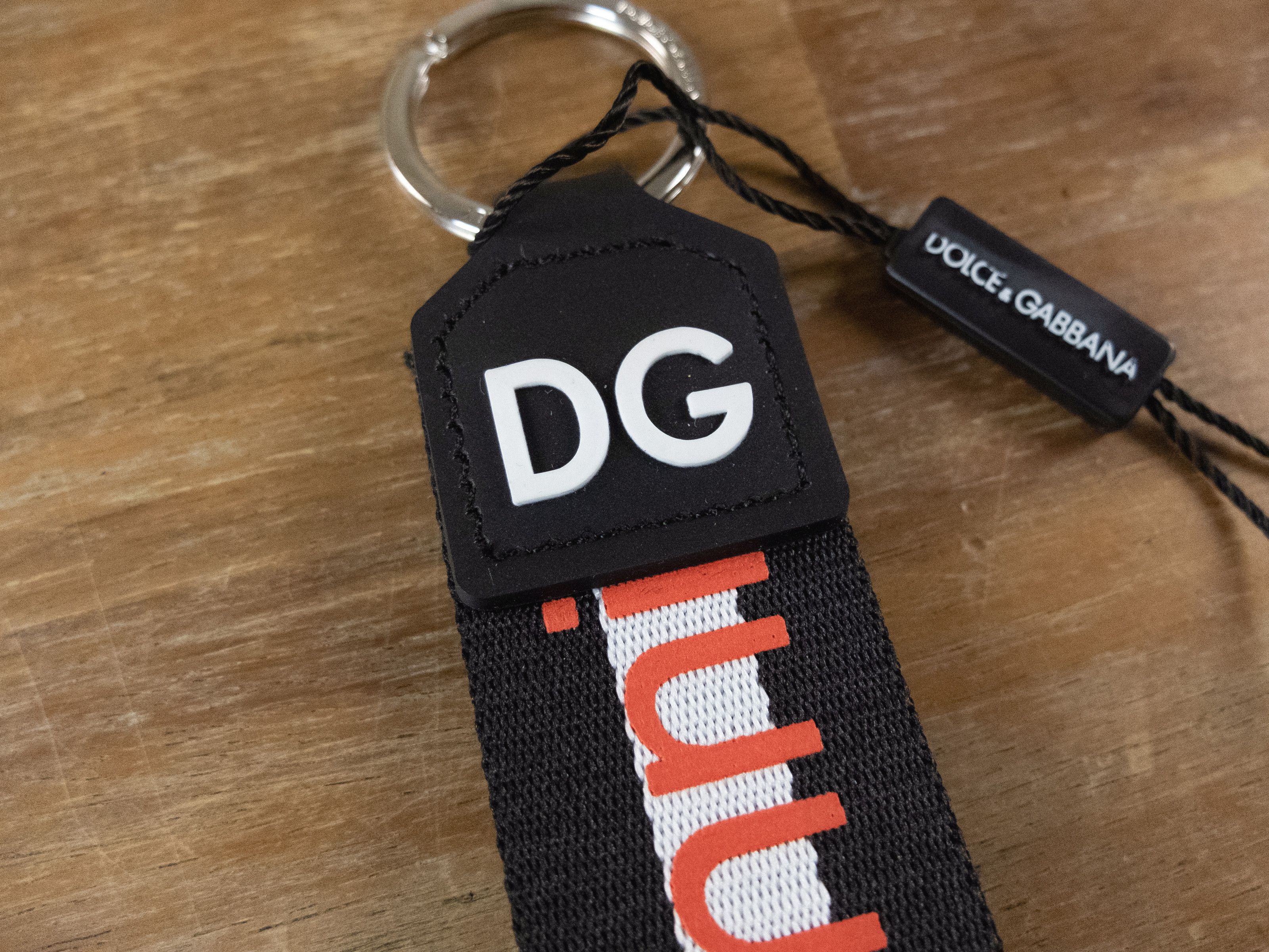 Dolce & Gabbana DOLCE & GABBANA black white orange DG hashtag keyring charm Size ONE SIZE - 4 Thumbnail