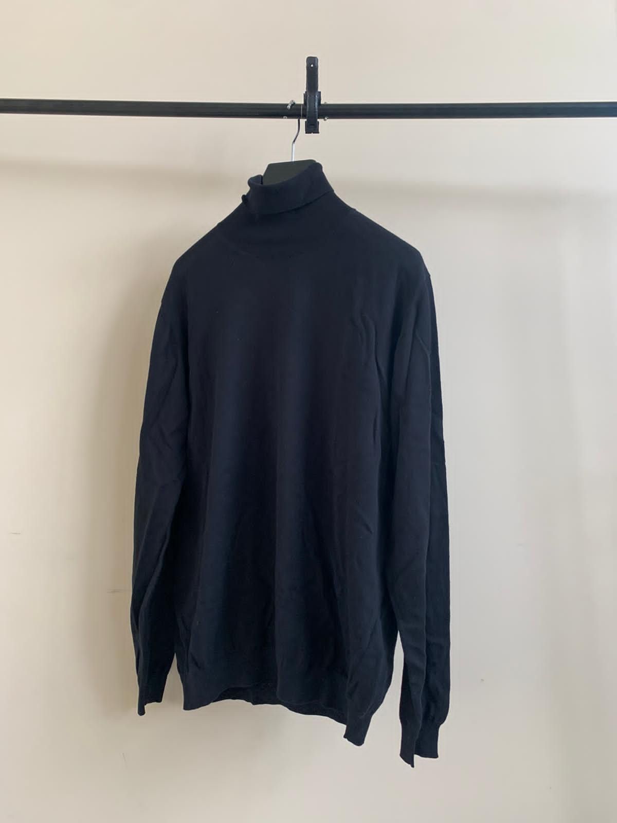 Prada Turtle Neck in Black Size US XL / EU 56 / 4 - 1 Thumbnail