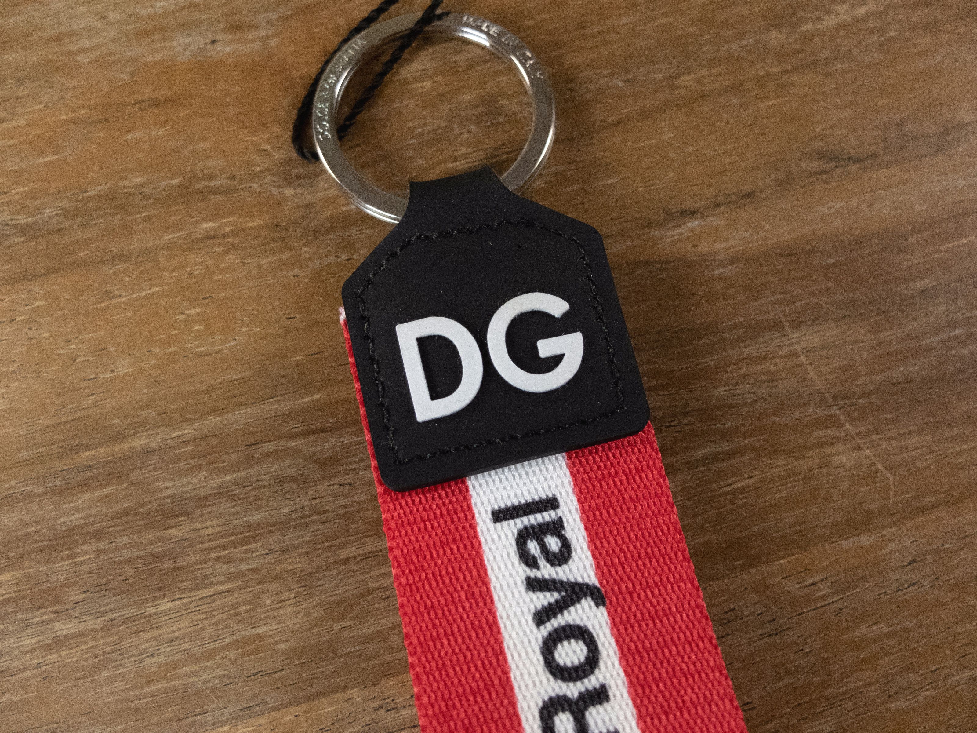 Dolce & Gabbana DOLCE & GABBANA red DGlife DGroyal hashtag keyring charm Size ONE SIZE - 4 Thumbnail