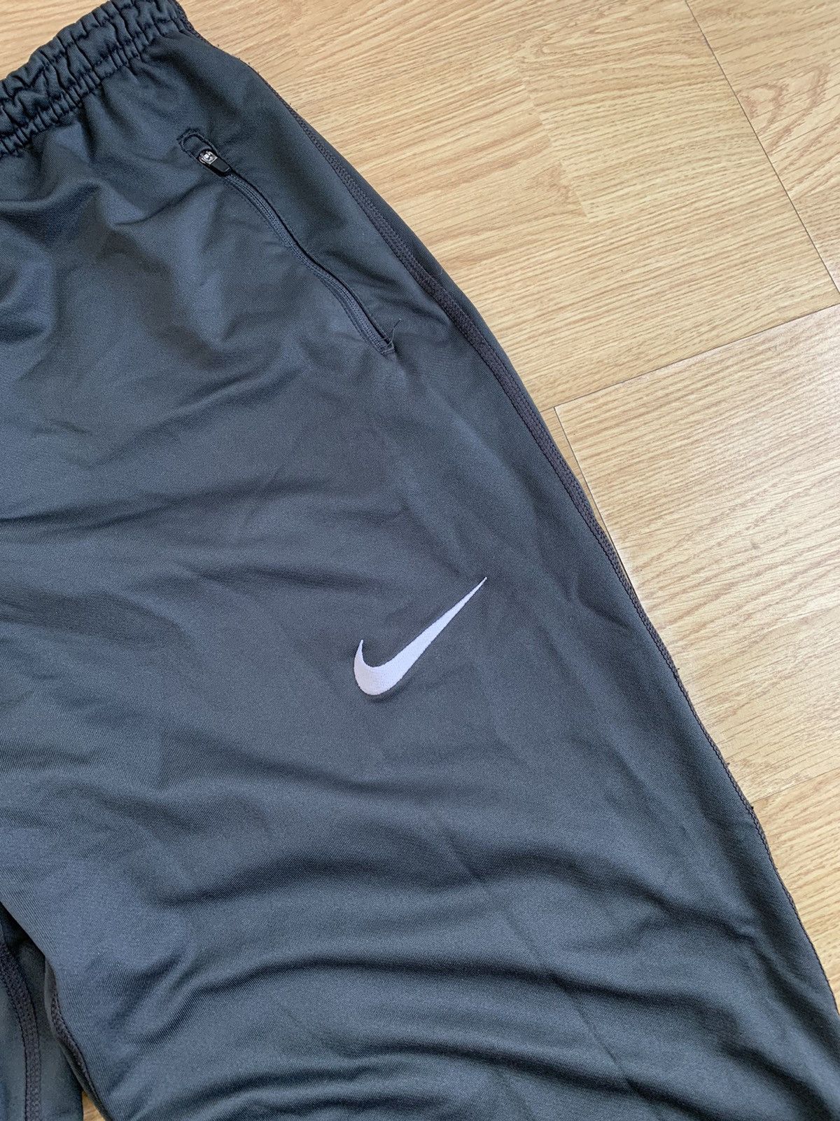 Nike × Vintage Vintage Nike Grey Track Pants Swoosh Drill Size US 34 / EU 50 - 3 Thumbnail