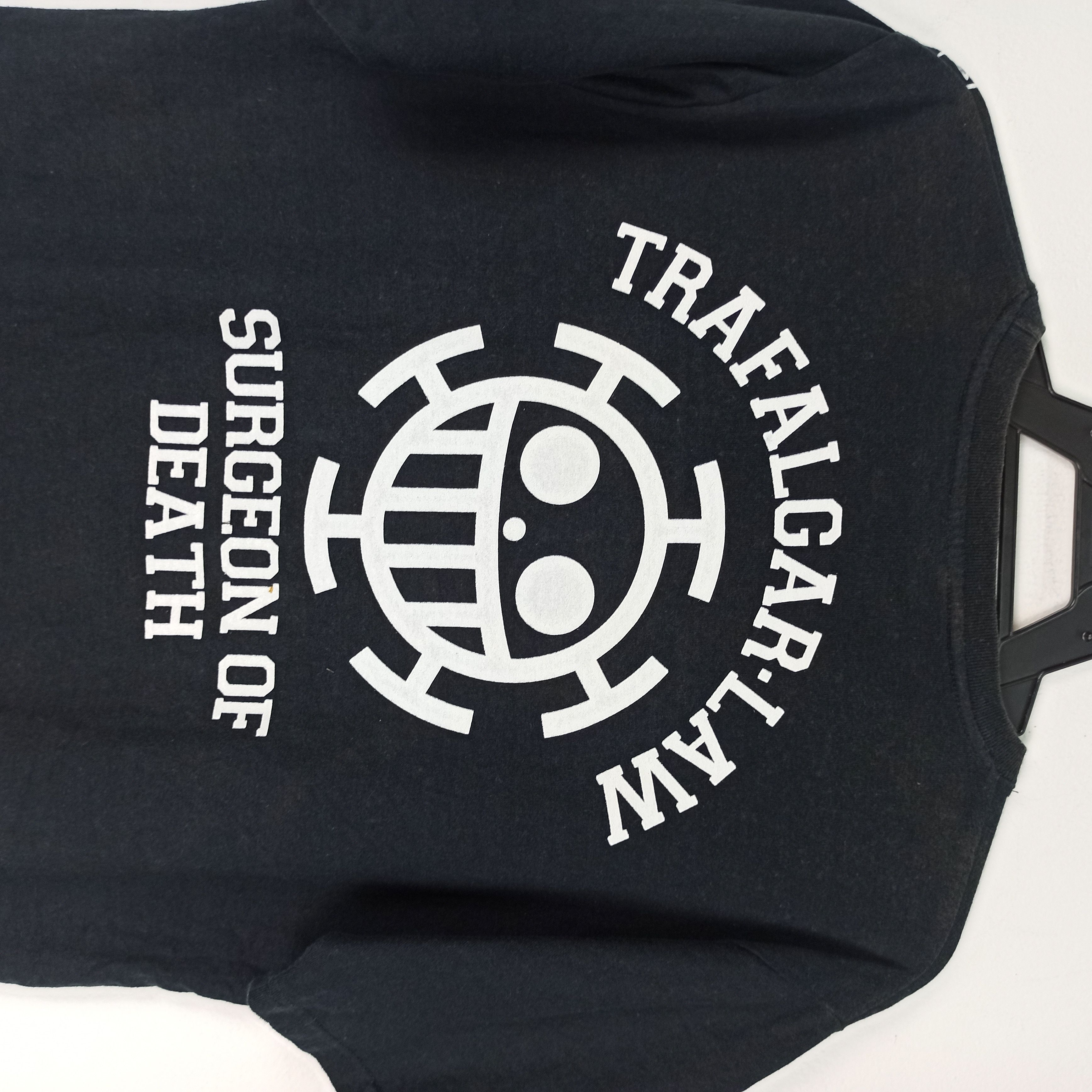 Japanese Brand Rare Anime One Piece Trafalgar D. Water Law Tshirt Size US L / EU 52-54 / 3 - 5 Thumbnail