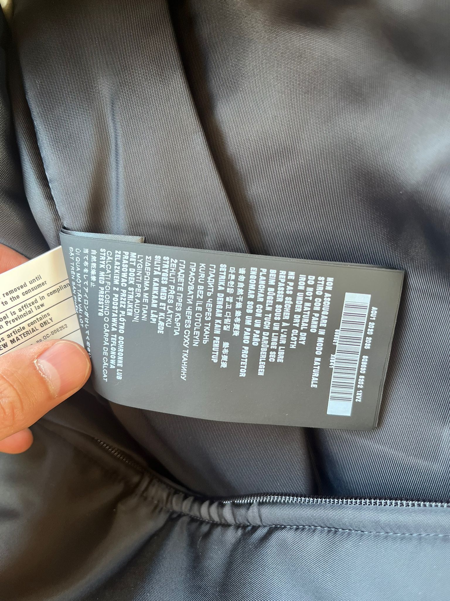 Prada o1rshd1 Heavy Logo Bomber Jacket in Black Size US M / EU 48-50 / 2 - 19 Thumbnail