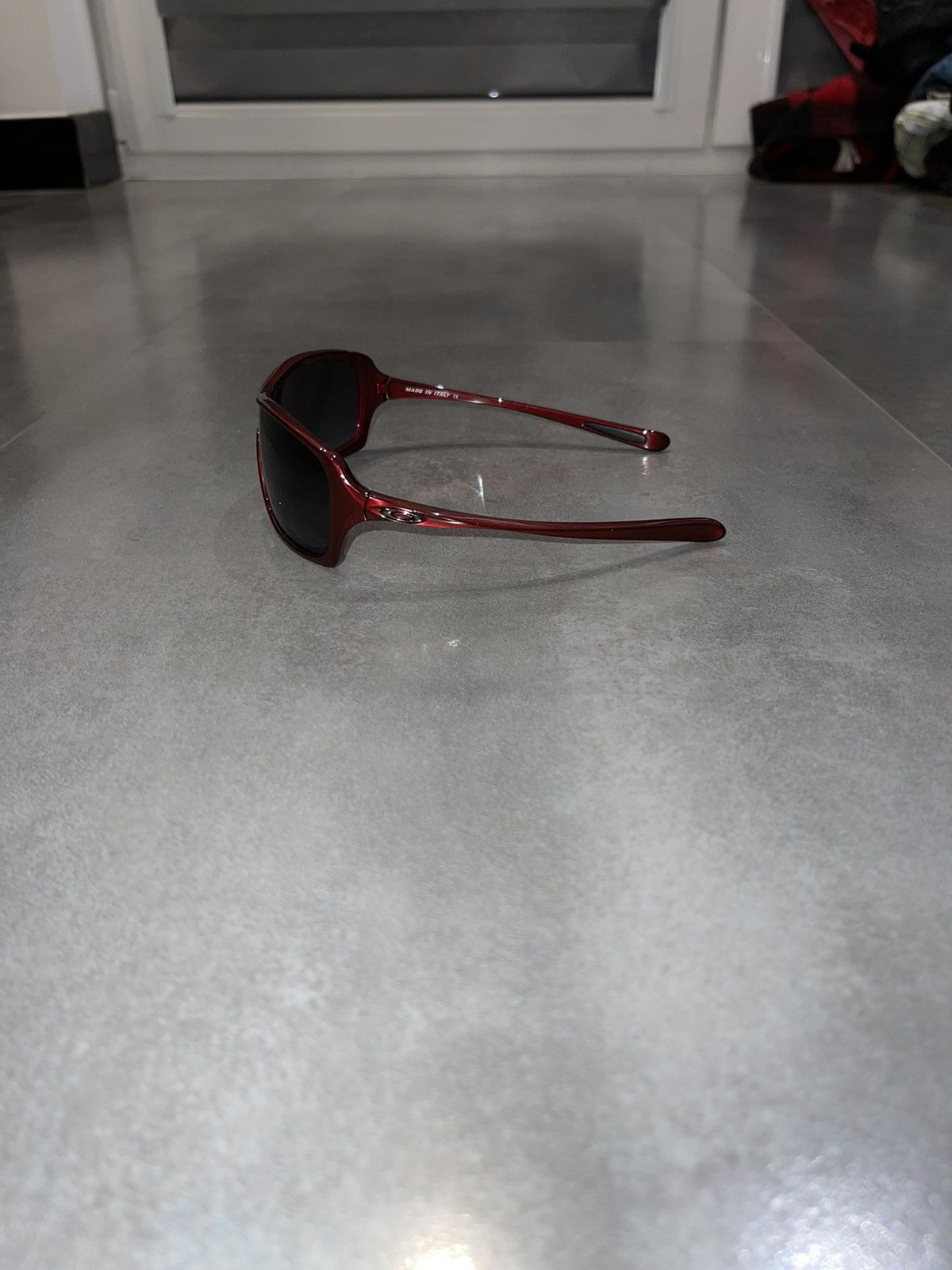Oakley Oakley OO9202-02 "Break UP" Dark Red Shield Sunglasses Size ONE SIZE - 5 Thumbnail
