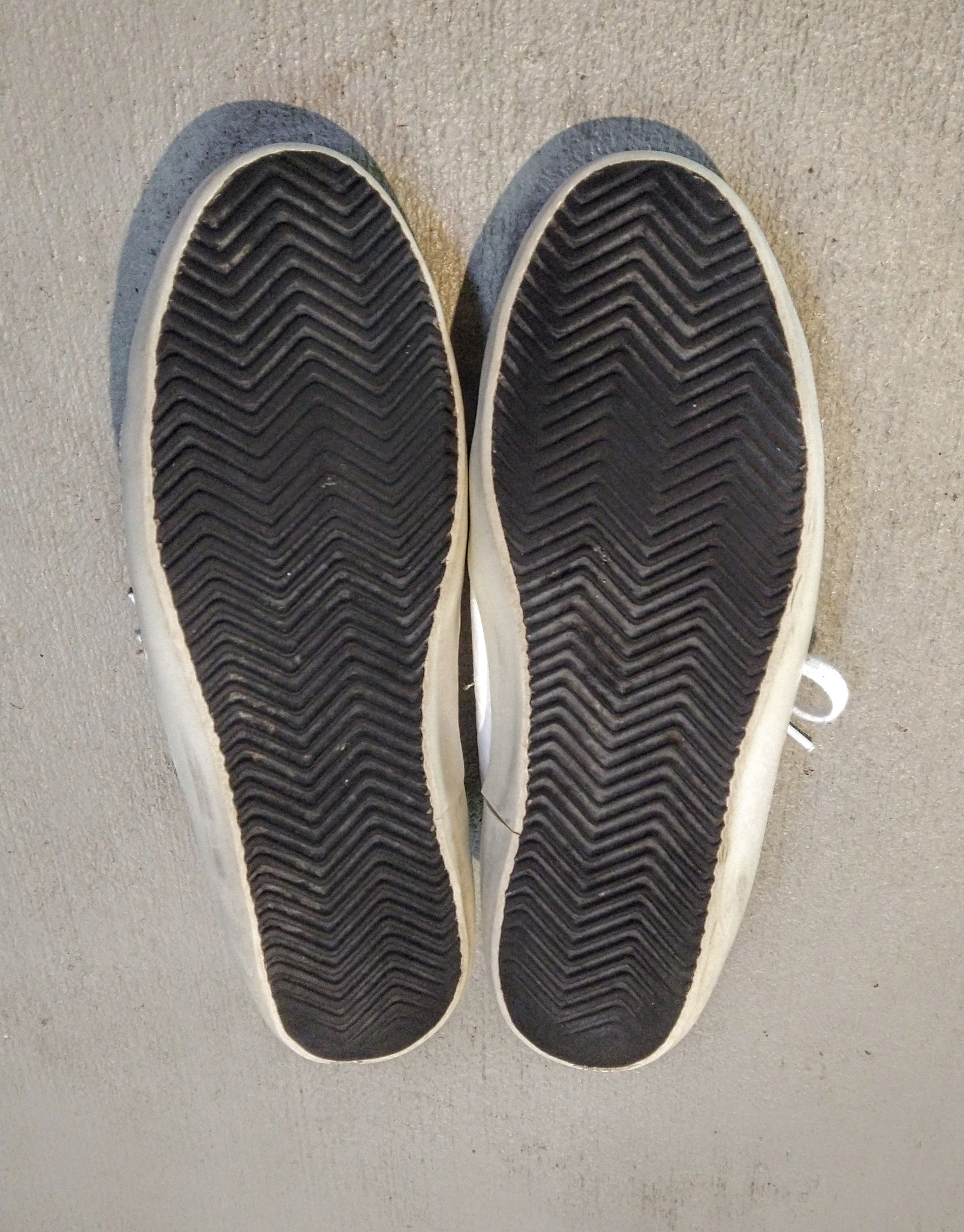 Golden Goose Golden Goose Superstar 8 41 Private Edition White Silver Size US 8 / EU 41 - 17 Thumbnail