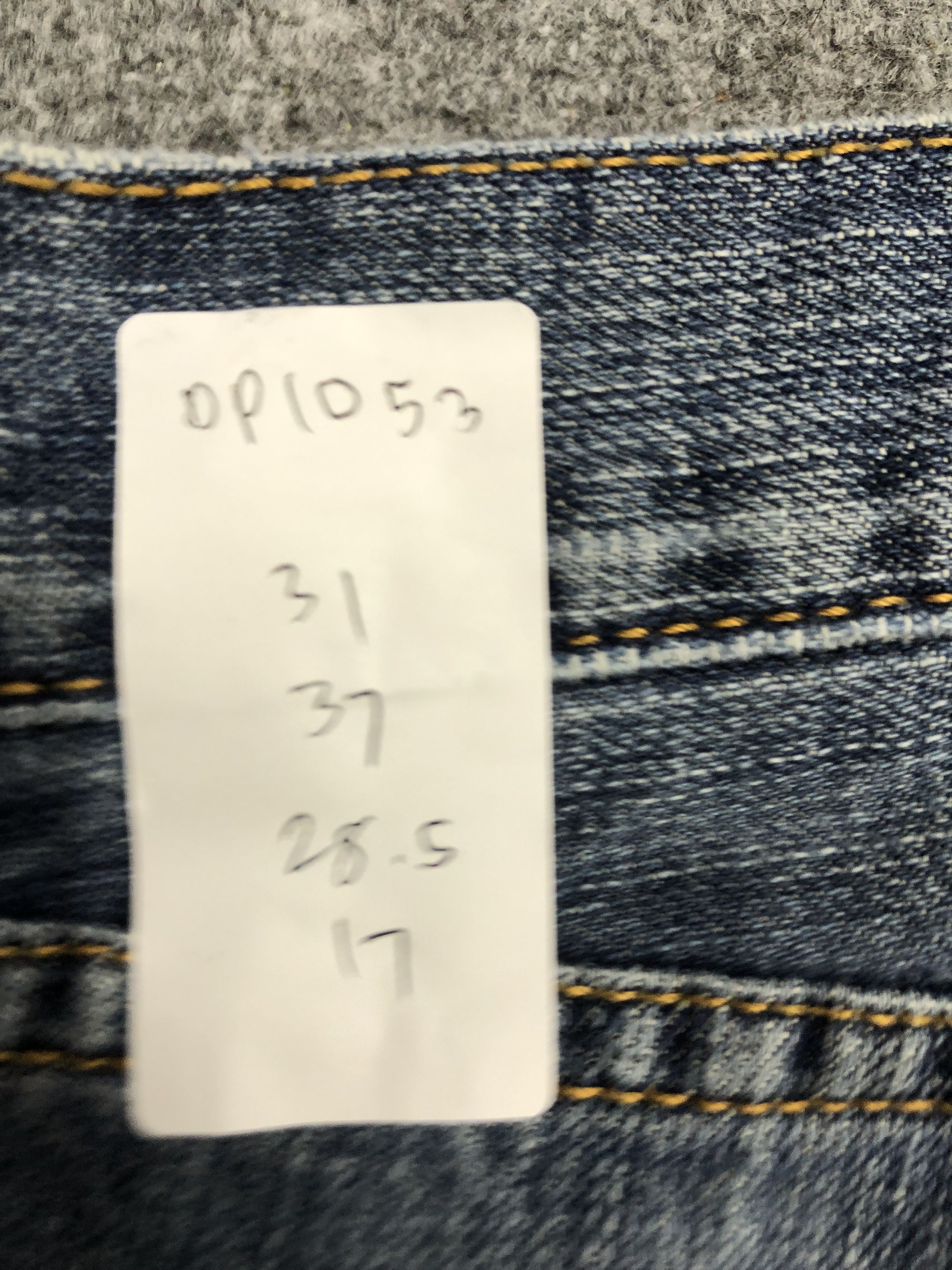 Levi's × Vintage Vintage Levis 505 Faded Blue Jeans Size US 31 - 16 Thumbnail
