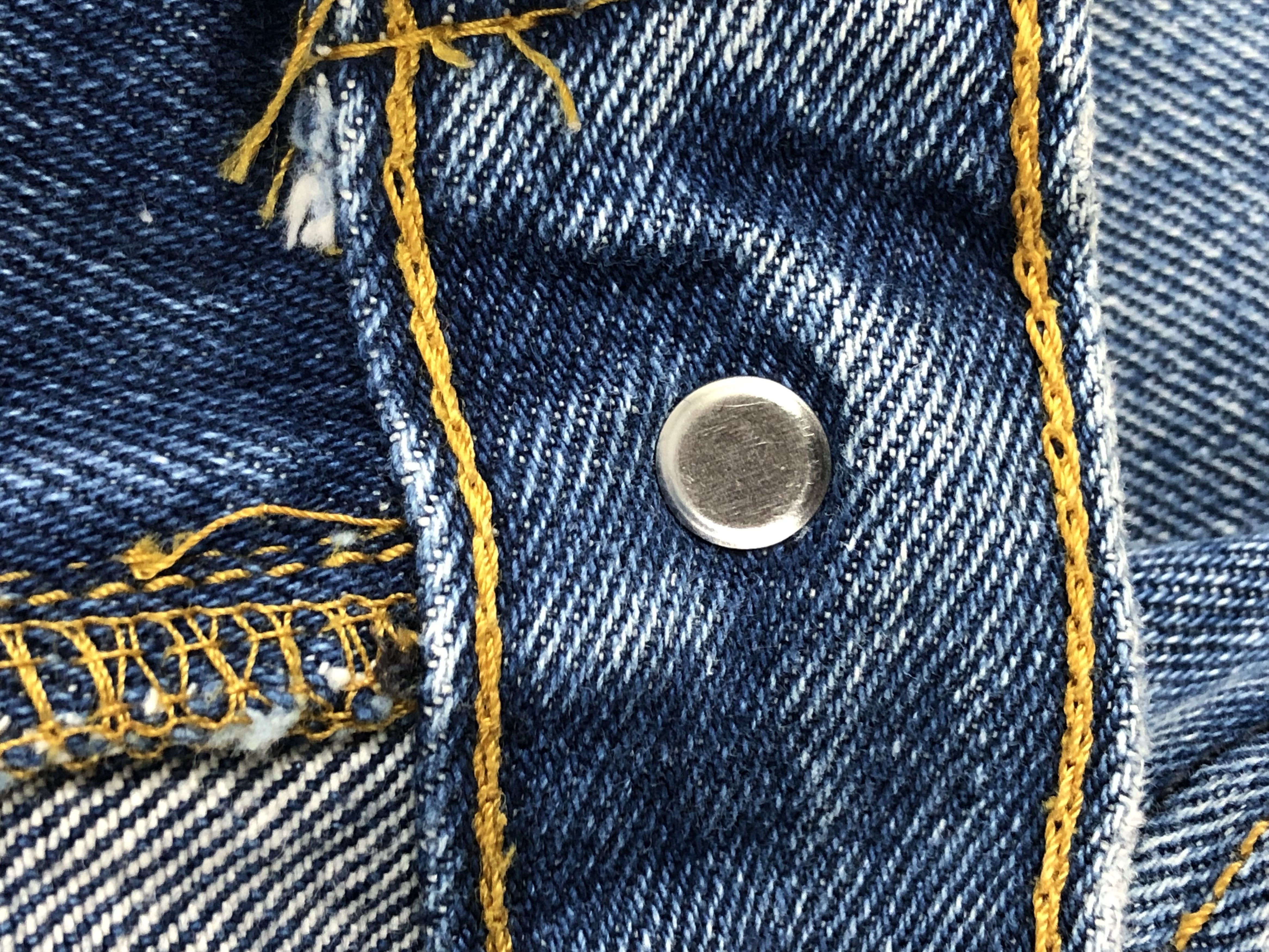 Levi's × Vintage Vintage Levis 550 Faded Blue Jeans W26 Size US 26 / EU 42 - 12 Thumbnail