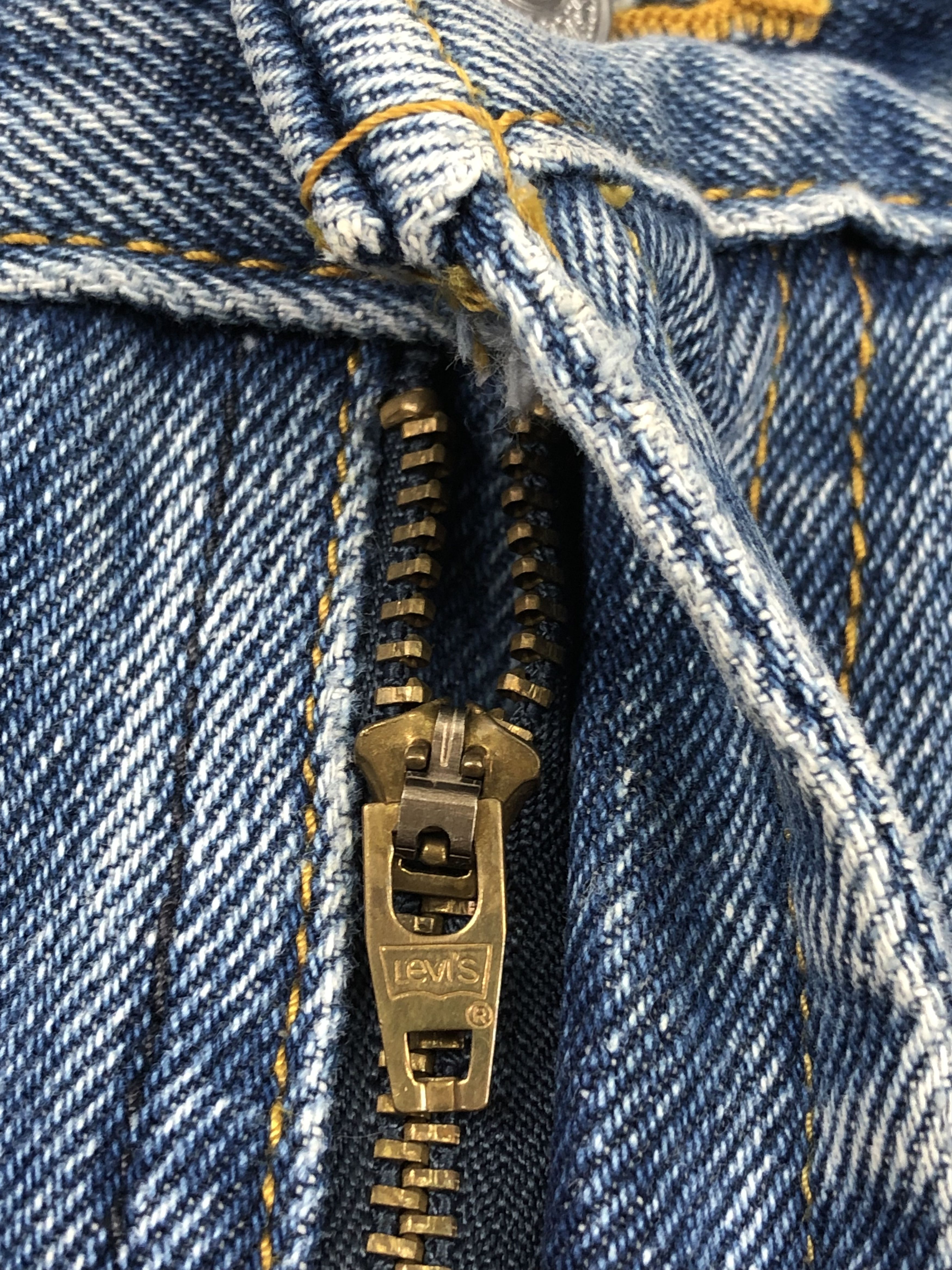 Levi's × Vintage Vintage Levis 550 Faded Blue Jeans W26 Size US 26 / EU 42 - 11 Thumbnail