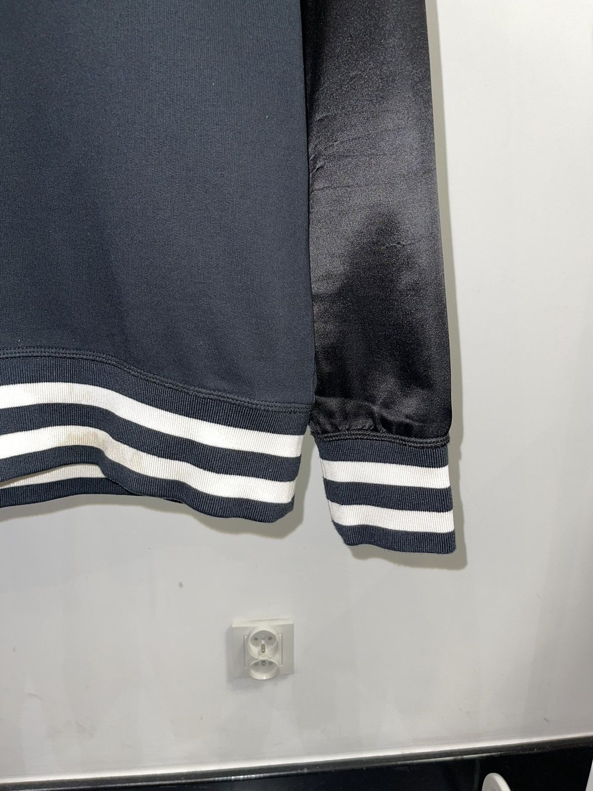 Alexander McQueen FW16 Alexander Mcqueen Small Logo Silk Sleeves Crewneck Size US M / EU 48-50 / 2 - 3 Thumbnail