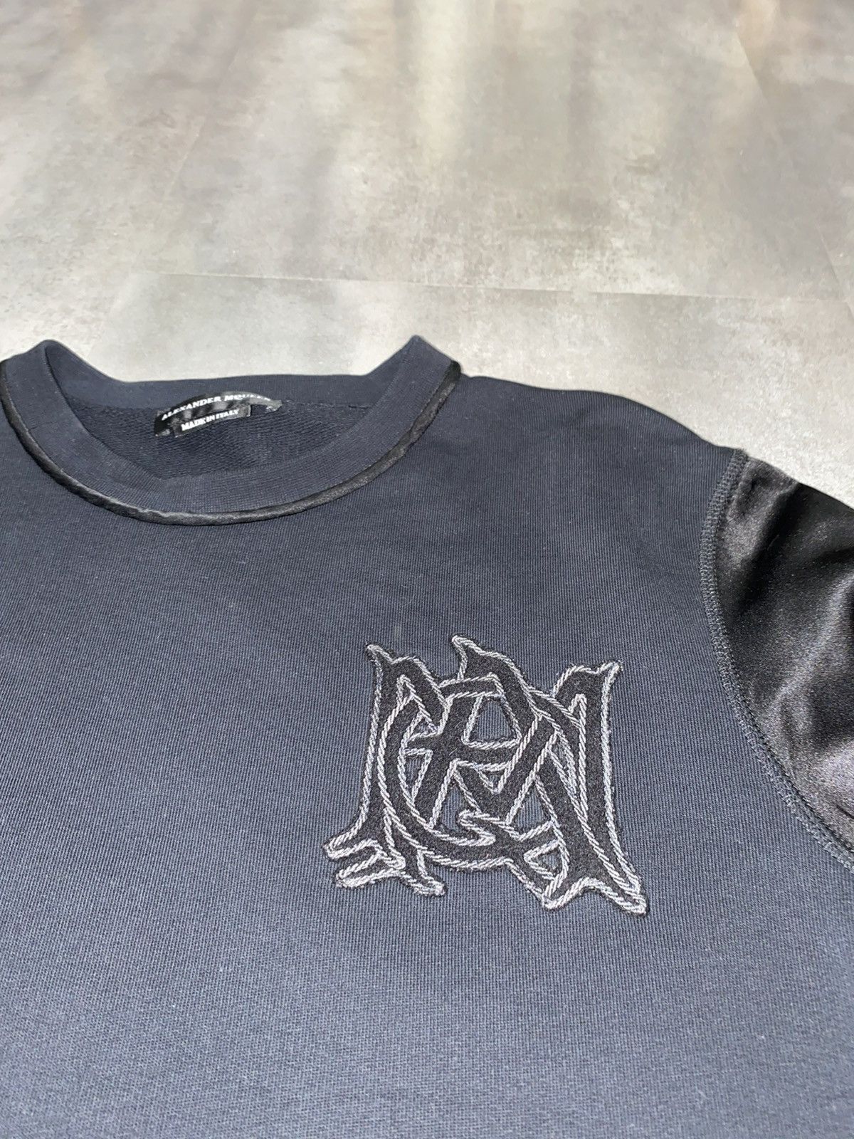 Alexander McQueen FW16 Alexander Mcqueen Small Logo Silk Sleeves Crewneck Size US M / EU 48-50 / 2 - 9 Thumbnail