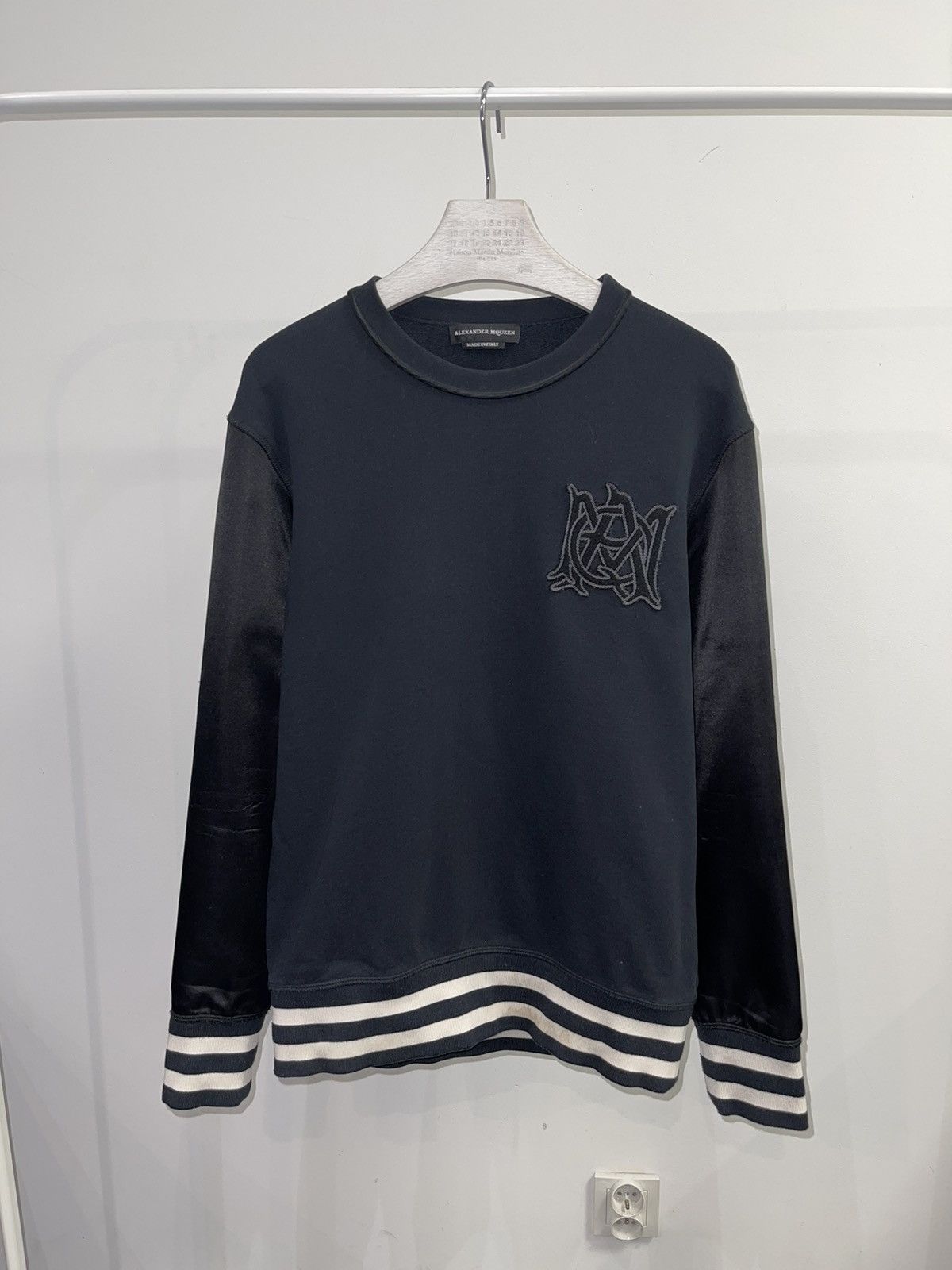 Alexander McQueen FW16 Alexander Mcqueen Small Logo Silk Sleeves Crewneck Size US M / EU 48-50 / 2 - 1 Thumbnail