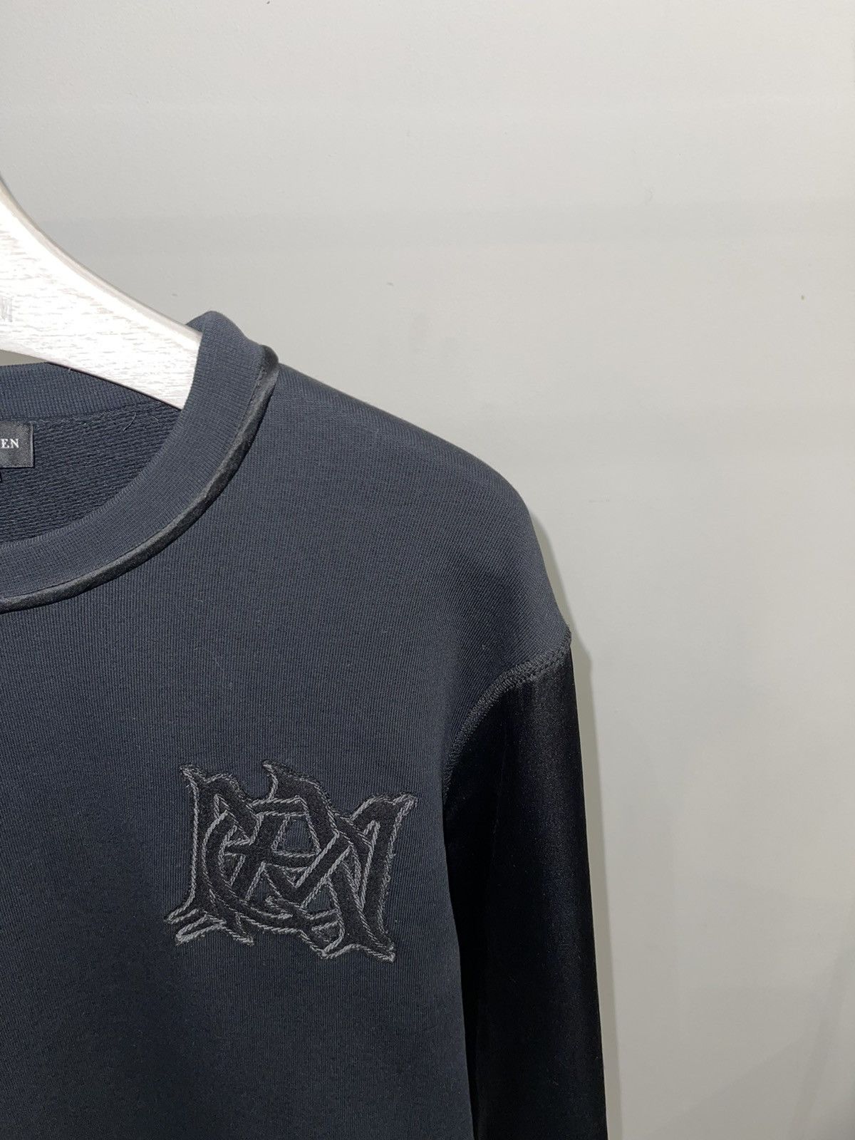 Alexander McQueen FW16 Alexander Mcqueen Small Logo Silk Sleeves Crewneck Size US M / EU 48-50 / 2 - 2 Thumbnail