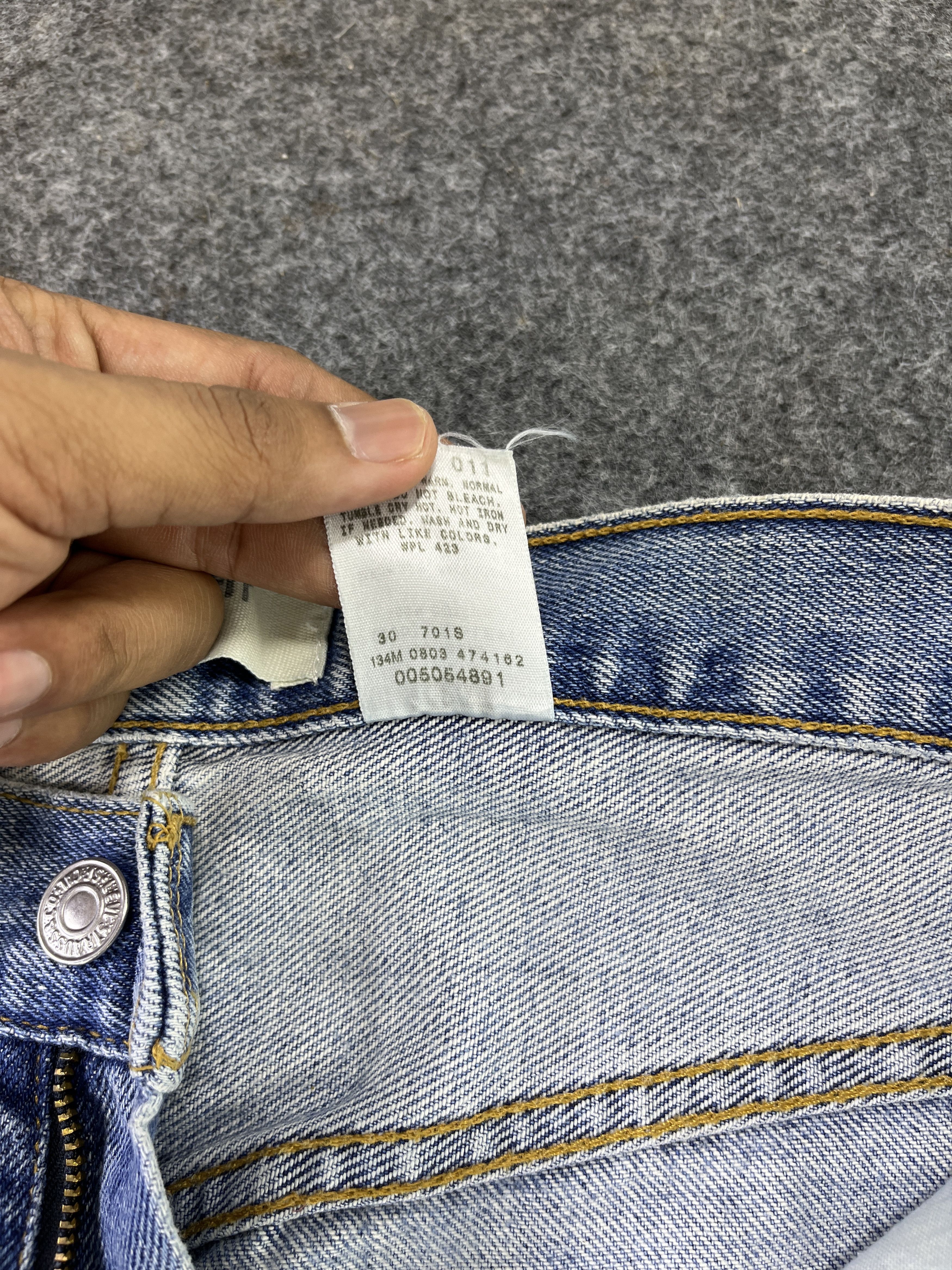 Levi's Vintage Levis 505 Stone Wash Jeans Distressed Denim - J895 Size US 31 - 7 Thumbnail