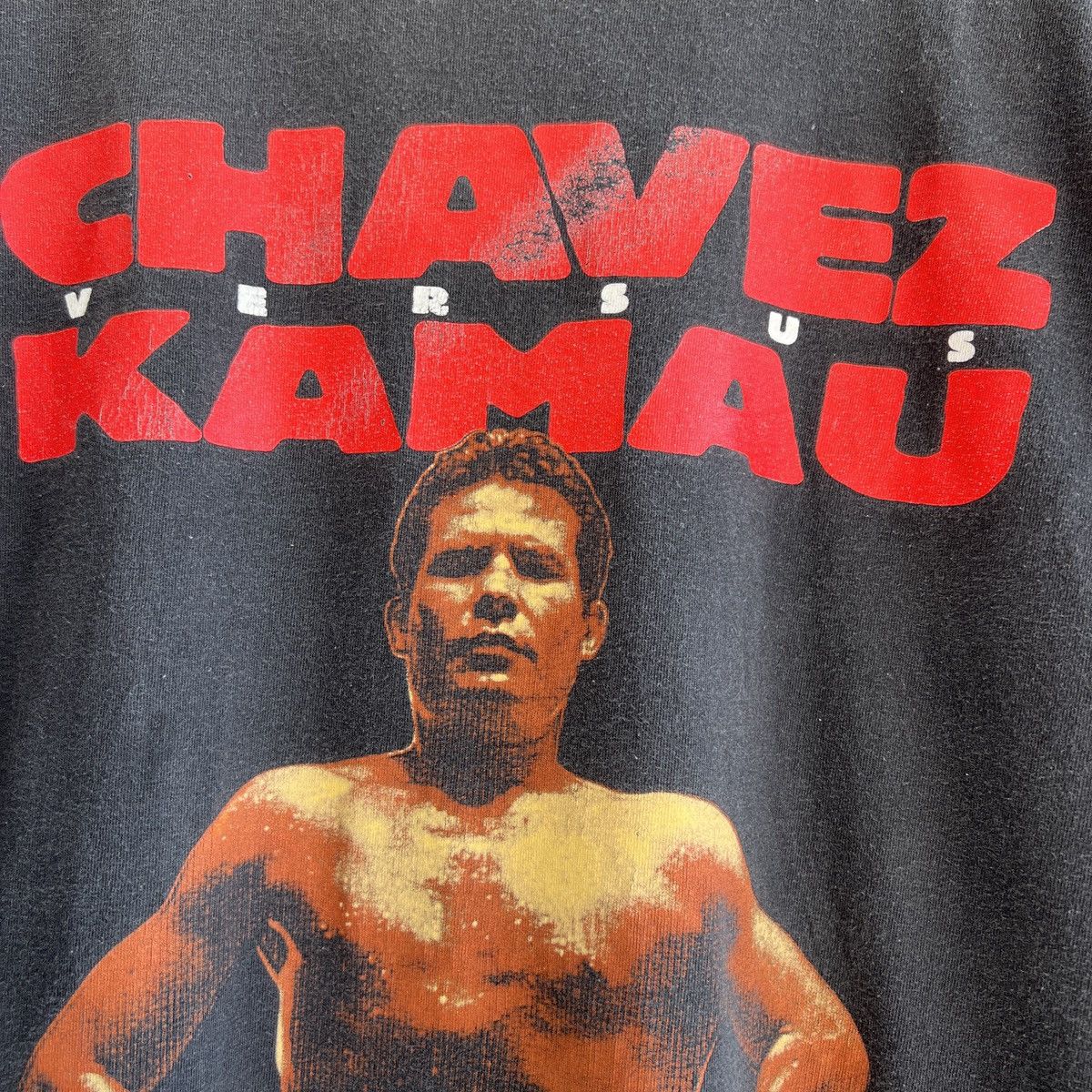 Tultex VTG 1995 Julio Cesar Chavez VS. David Kamau Boxing Tee Shirt Size US XL / EU 56 / 4 - 6 Thumbnail