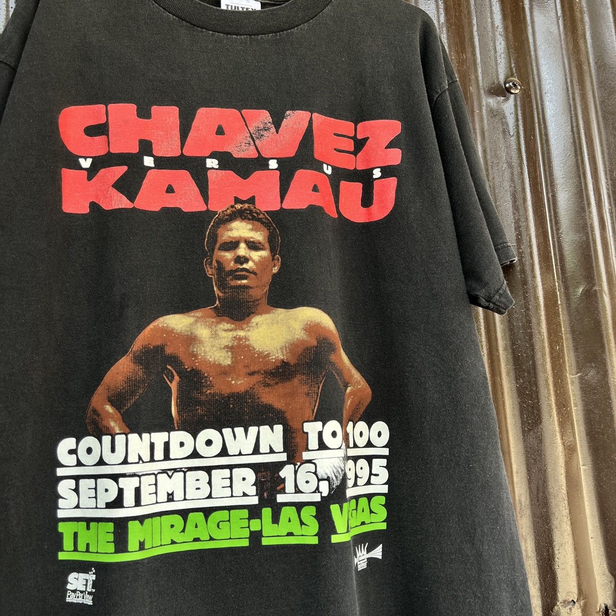 image of Made In USA x Tultex VTG 1995 Julio Cesar Chavez Vs. David Kamau Boxing Tee Shirt in Black (Size XL