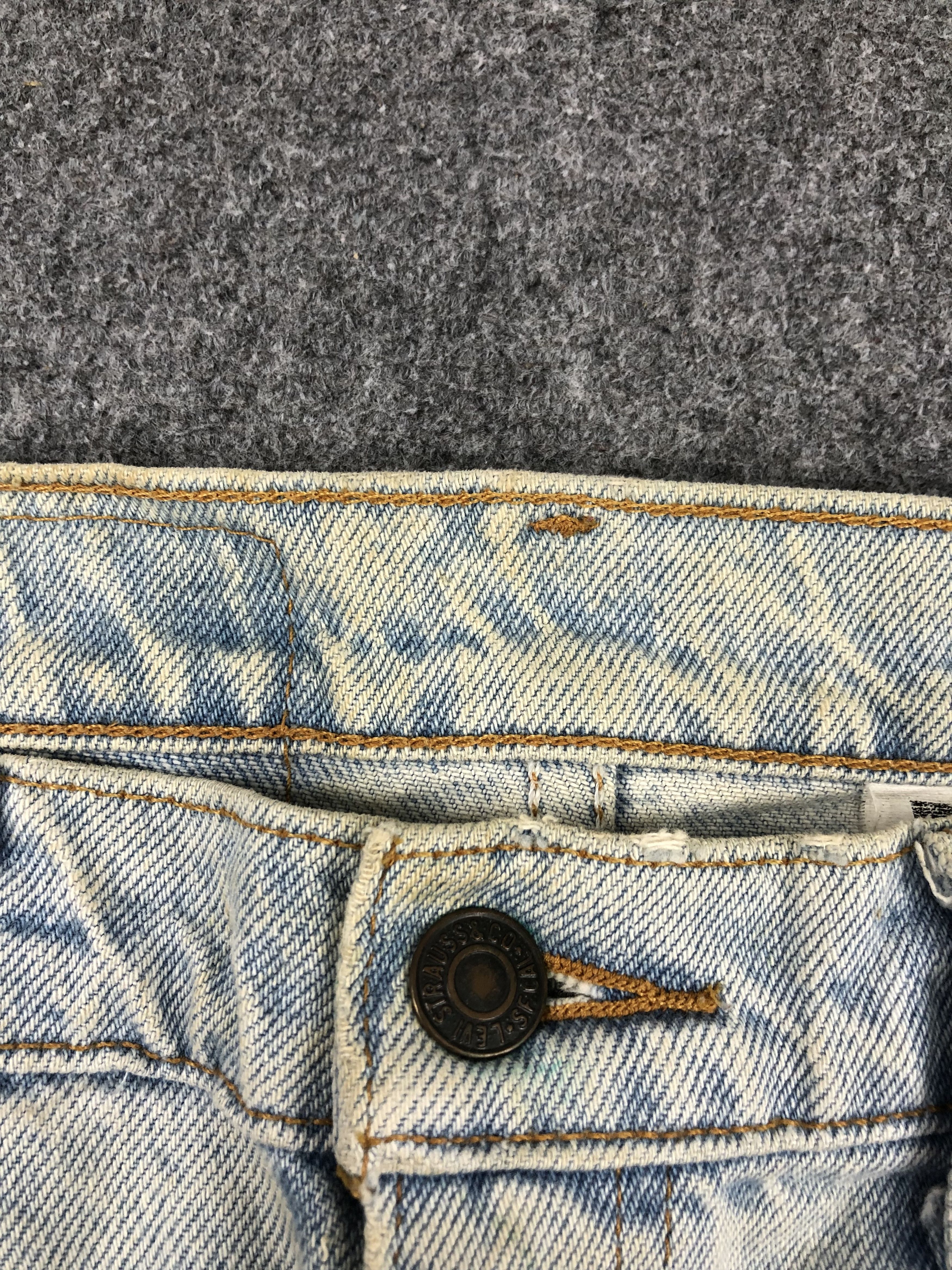 Levi's × Vintage Vintage 90s Levis 550 Orange Tab Light Wash Jeans Size US 32 / EU 48 - 10 Thumbnail
