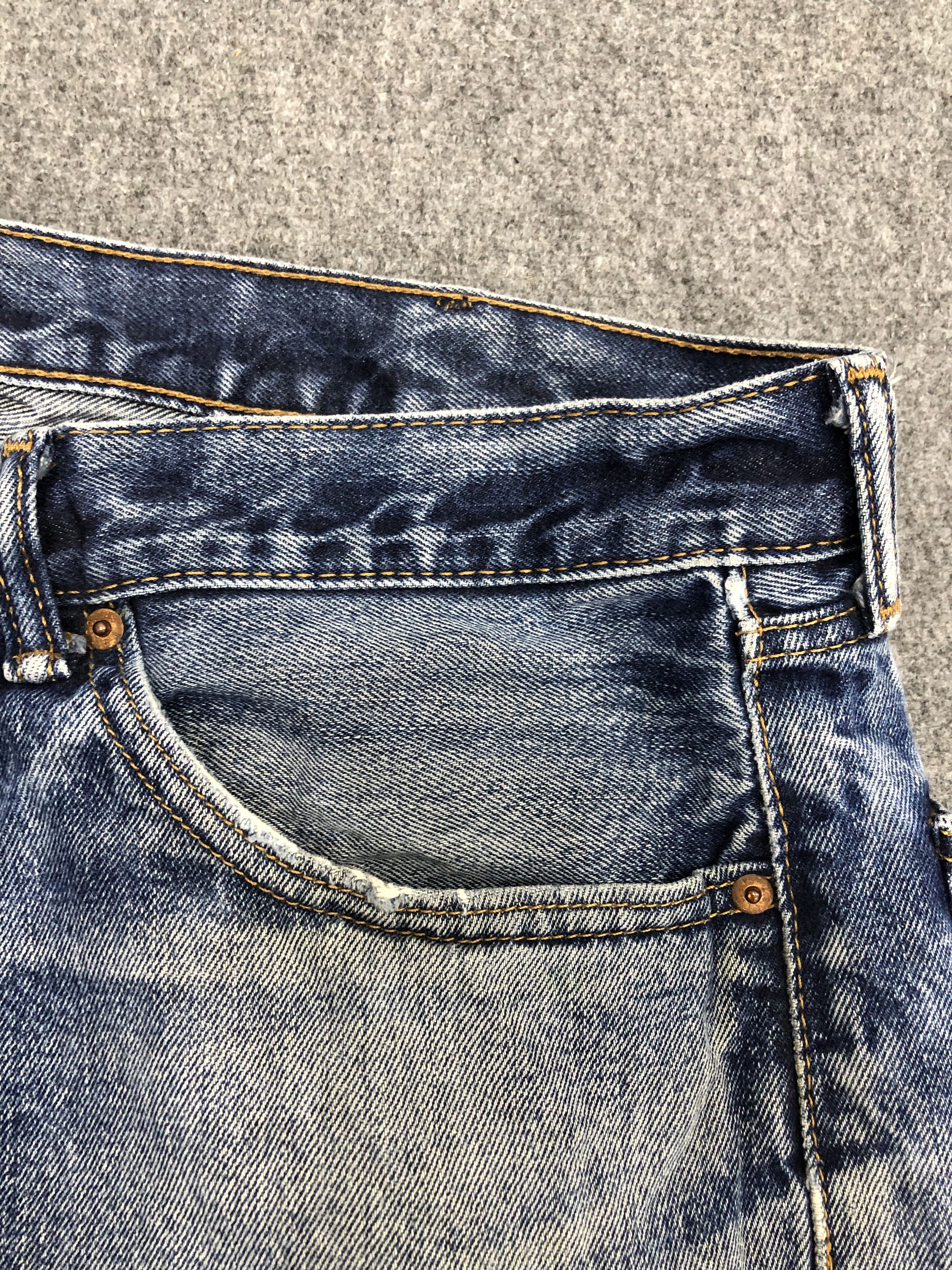 Vintage Levis 505 Faded Blue Jeans