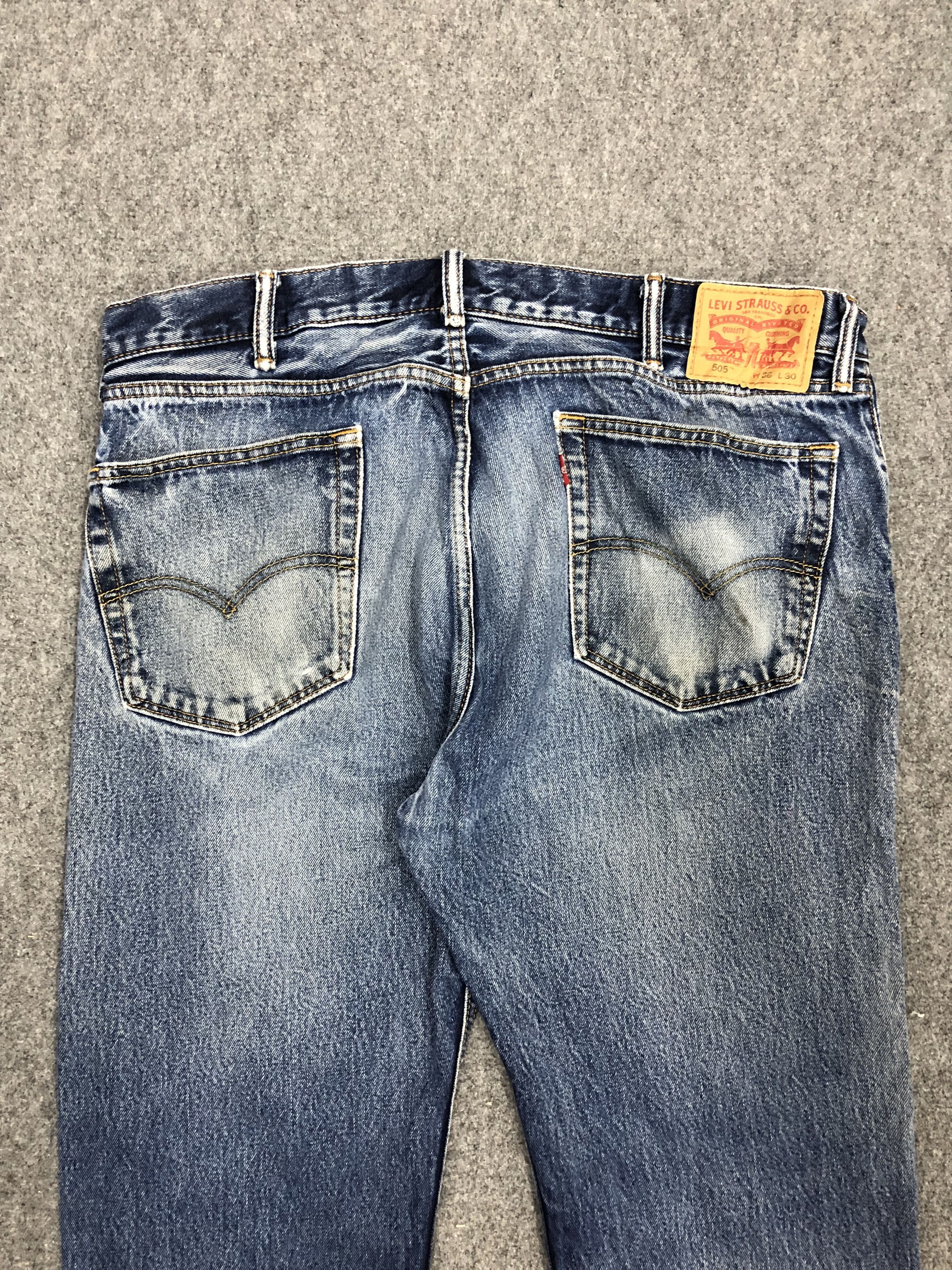 Vintage Levis 505 Faded Blue Jeans