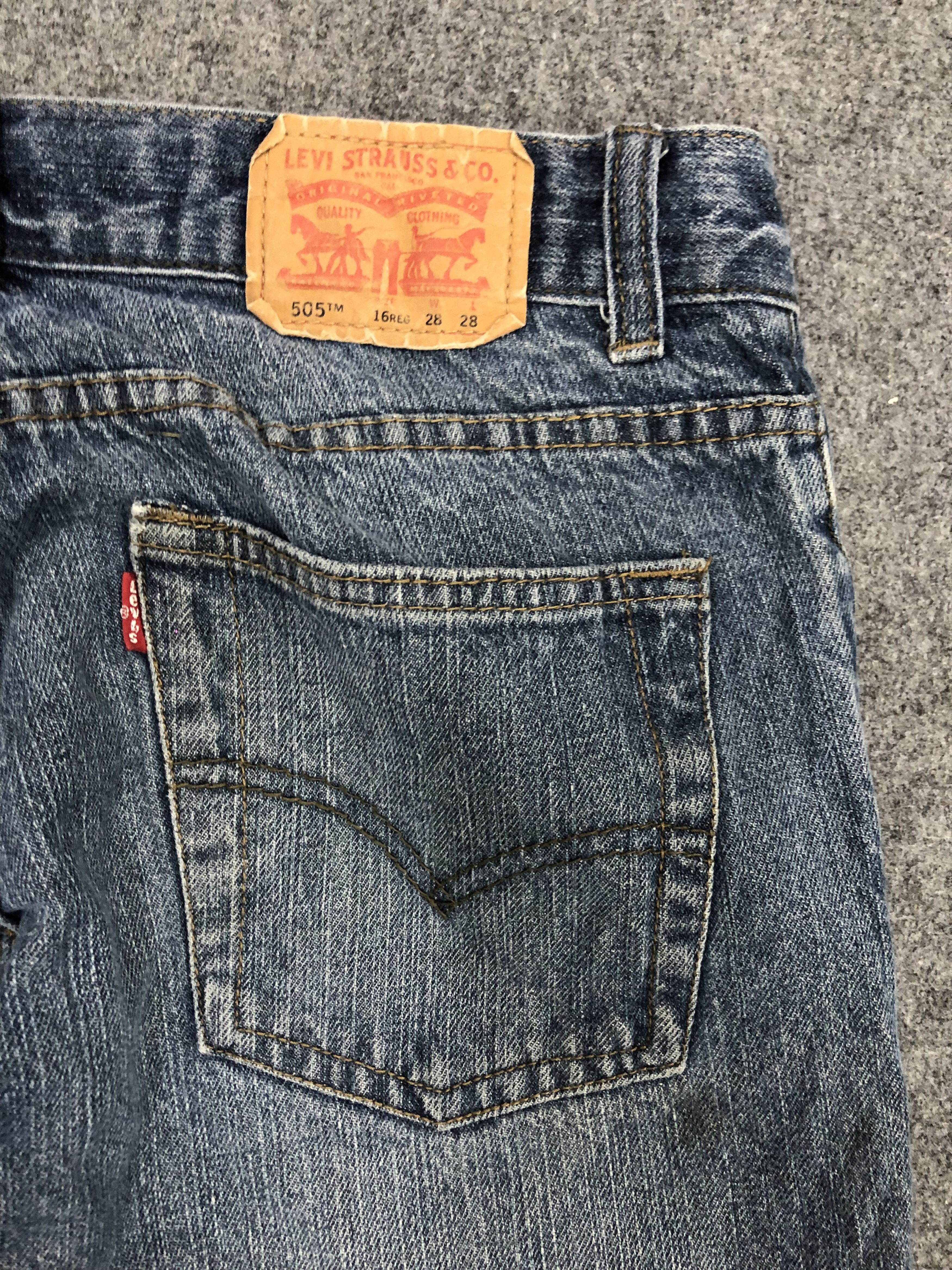 Levi's × Vintage Vintage Levis 505 Faded Blue Jeans Size US 30 / EU 46 - 12 Thumbnail