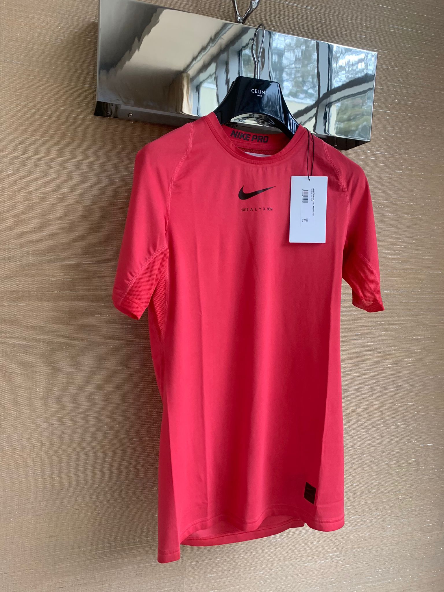 Alyx Tee, SS in Fuschia Size US XL / EU 56 / 4 - 4 Thumbnail