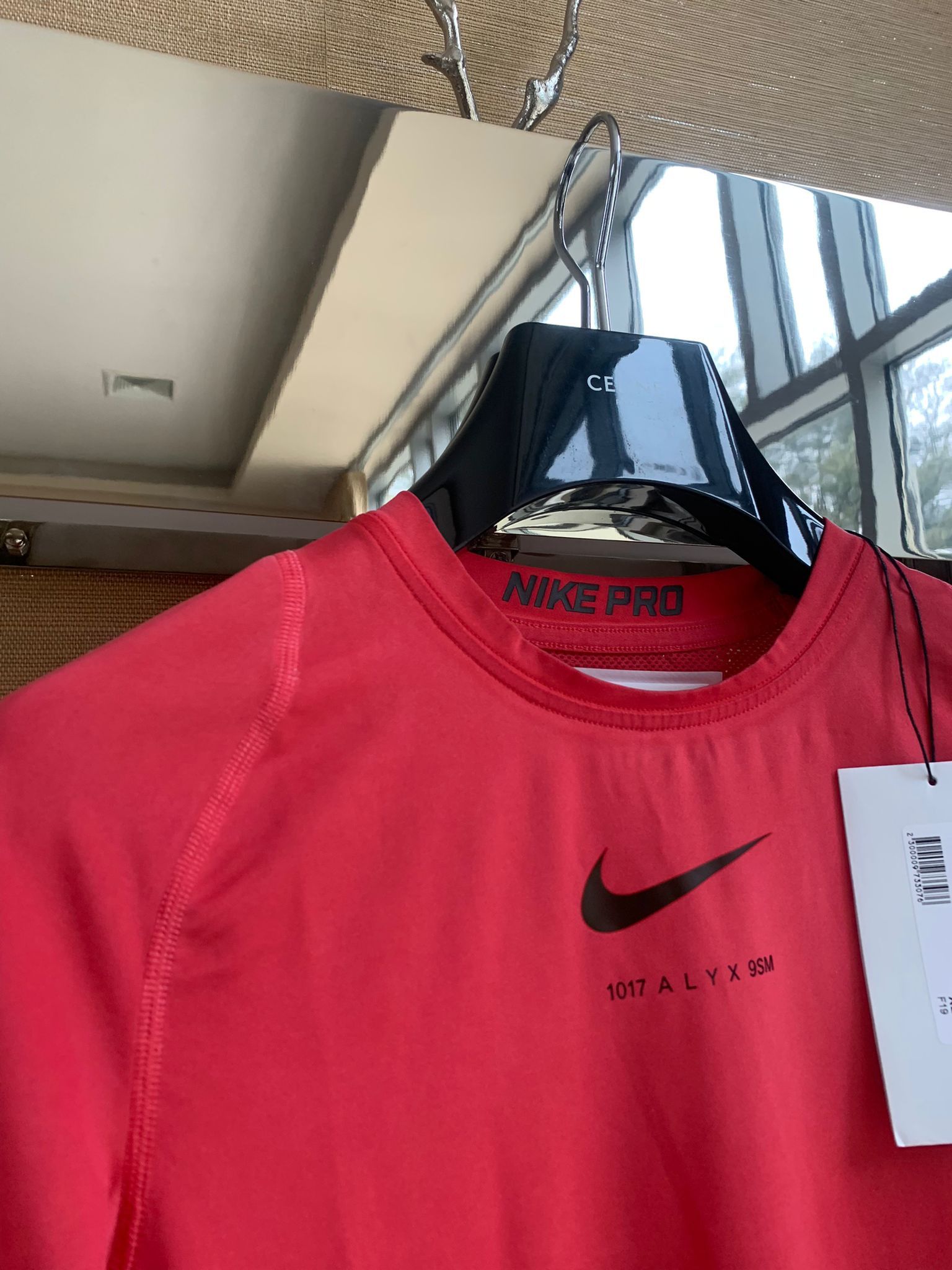Alyx Tee, SS in Fuschia Size US XL / EU 56 / 4 - 5 Thumbnail